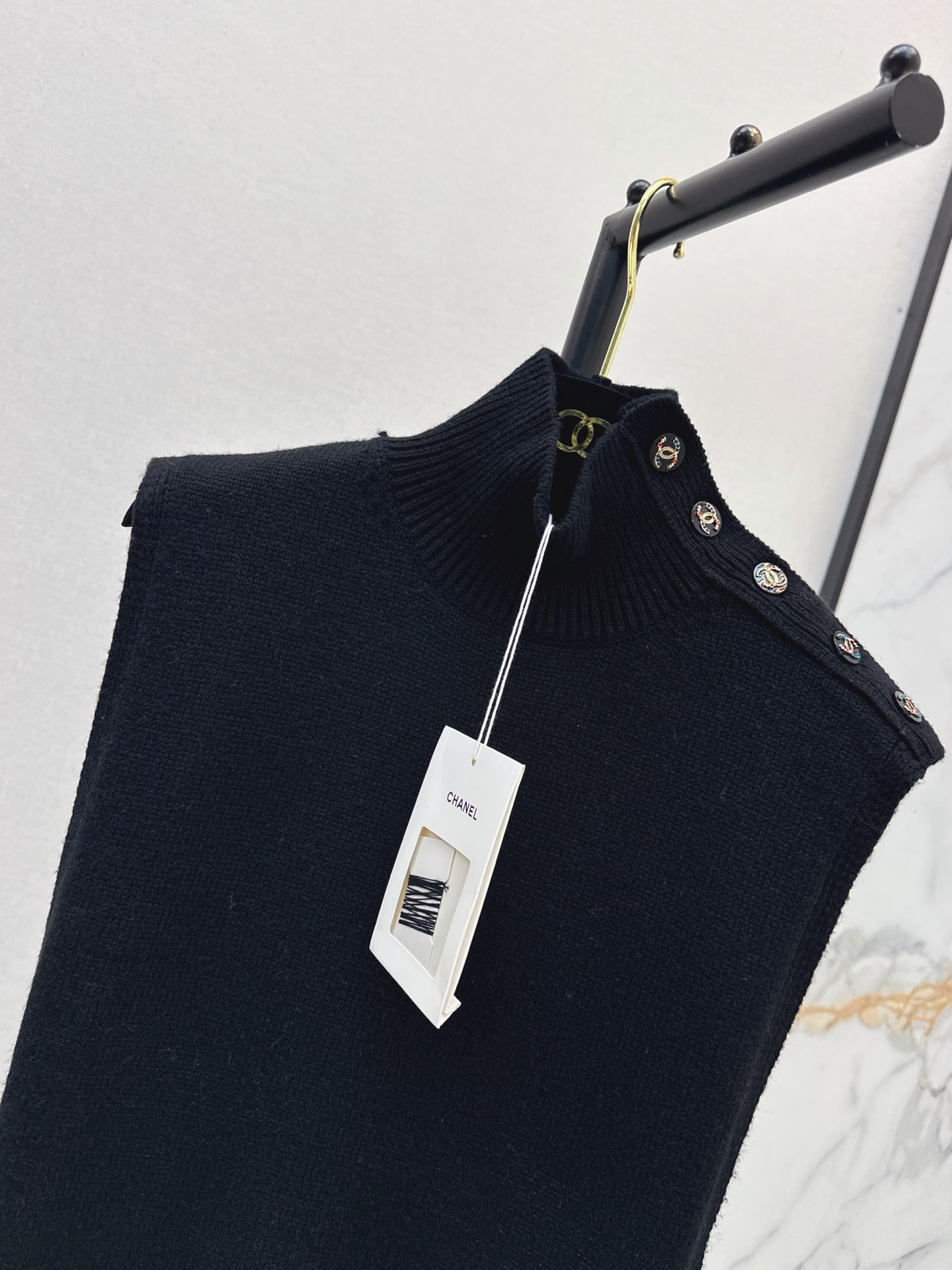 Chan 26ss high neck vest cape