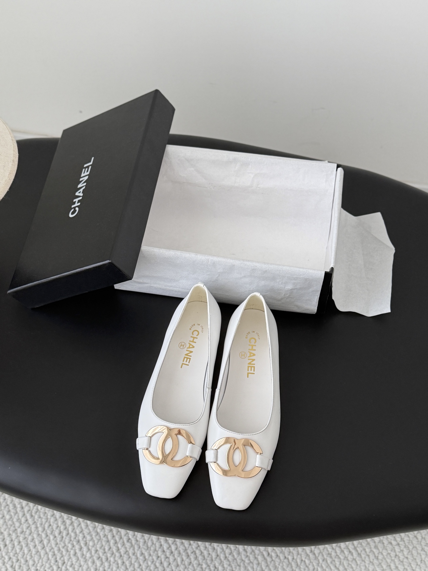 Chan 26P ballet flats