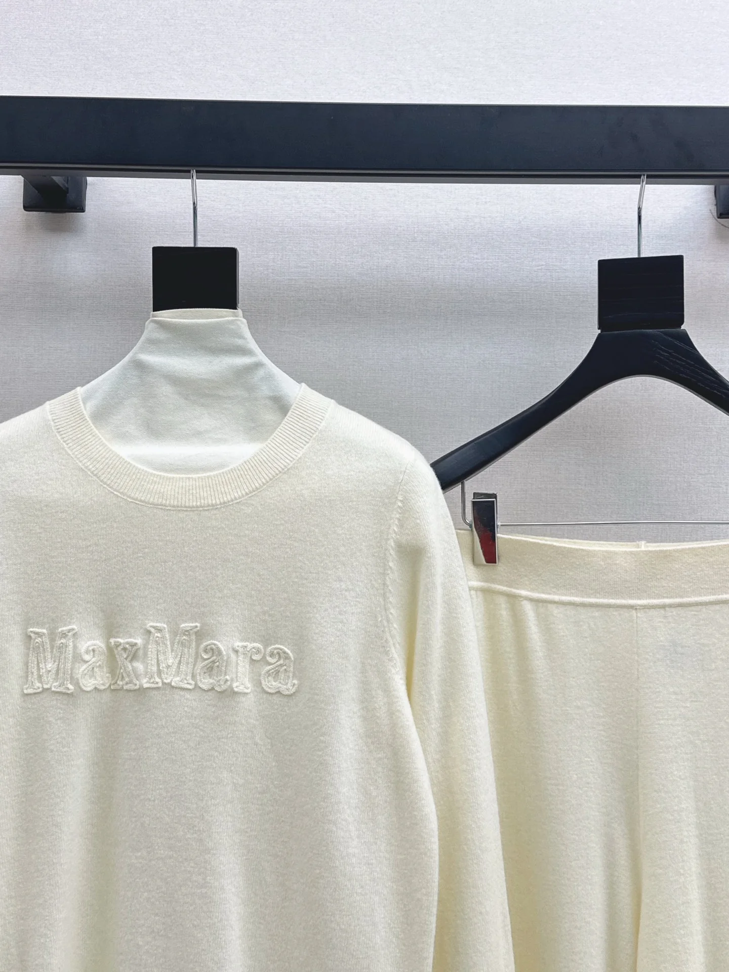 Max 25fw sweater pants set