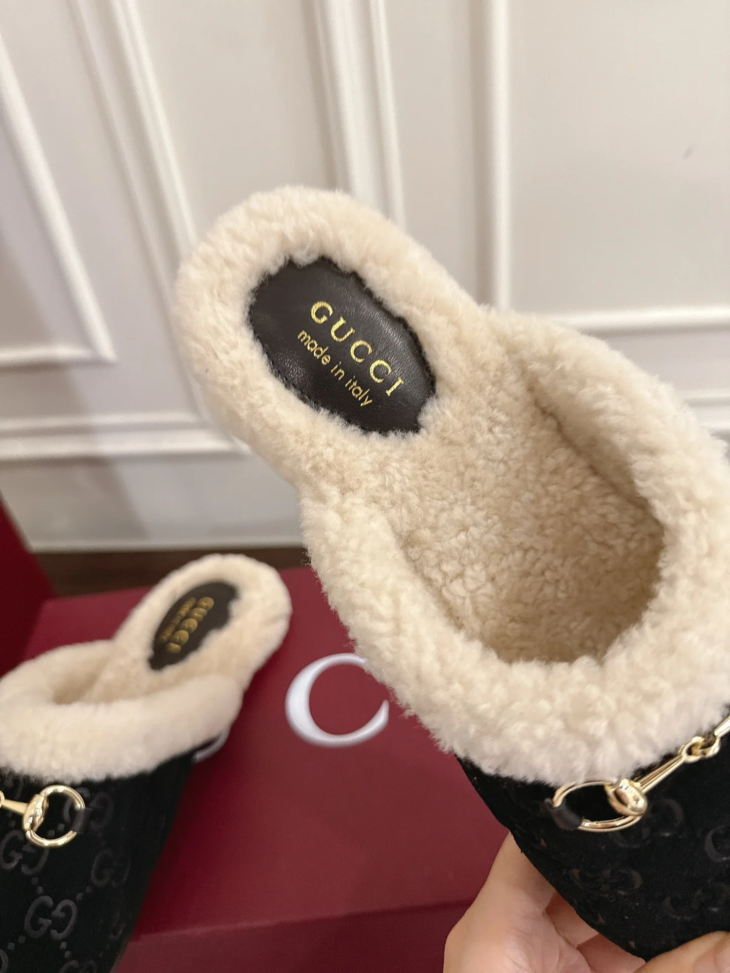 Guc 25fw mules shoes