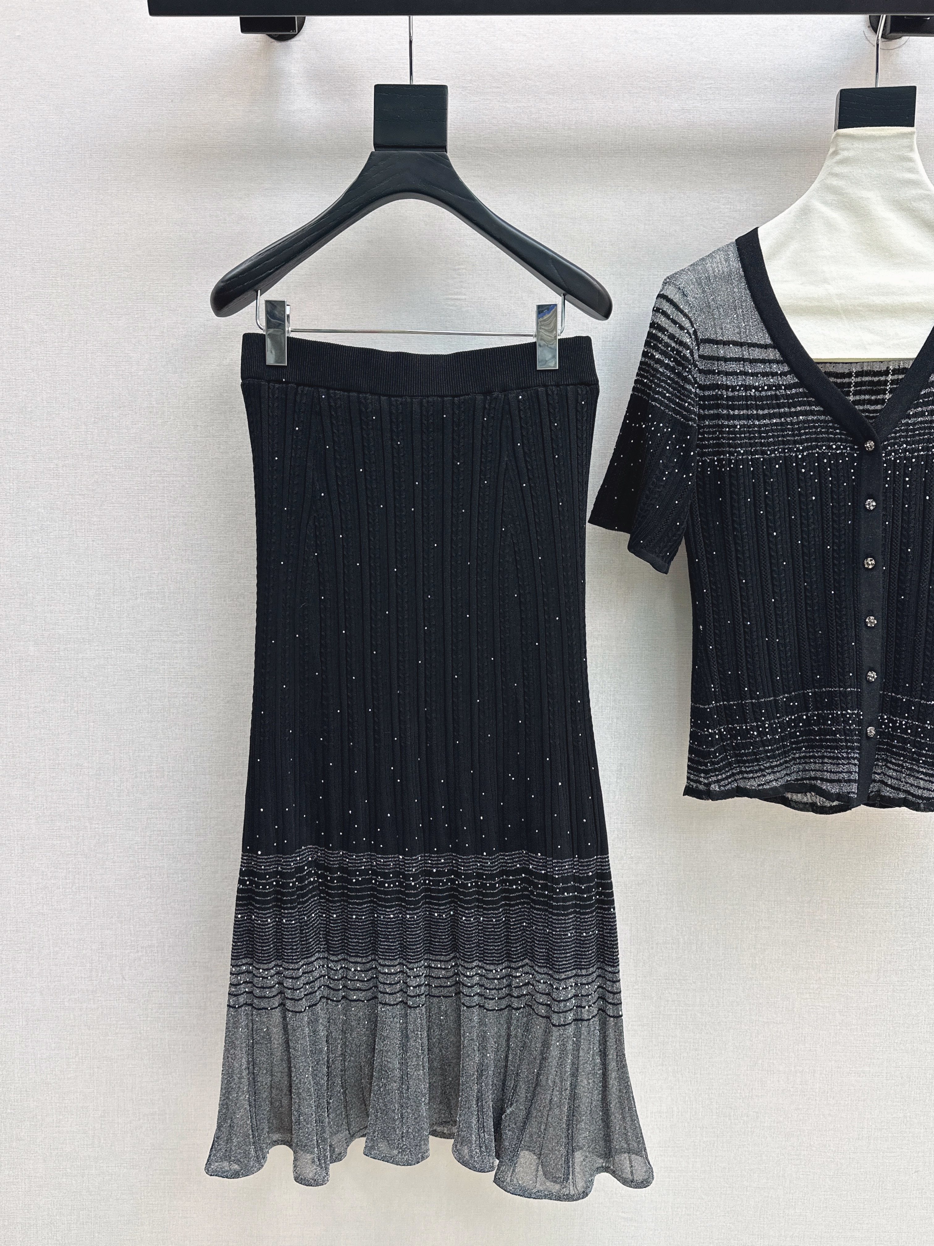 Chan 26ss knit cardigan skirt set