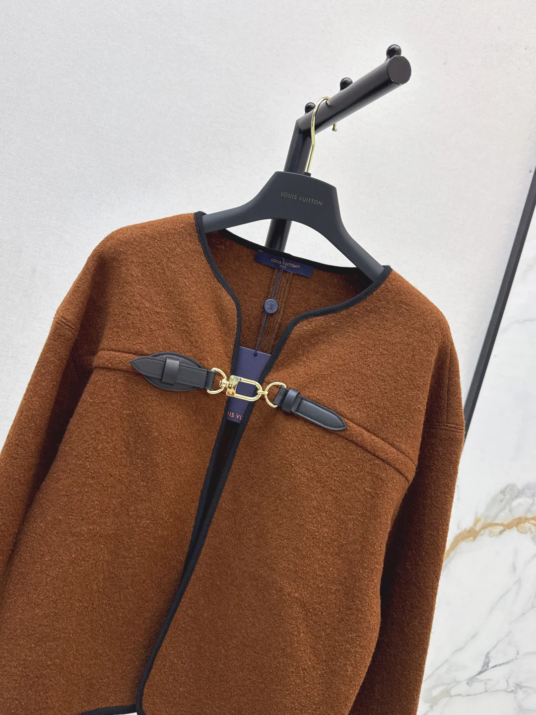 Louis 25fw cape jacket