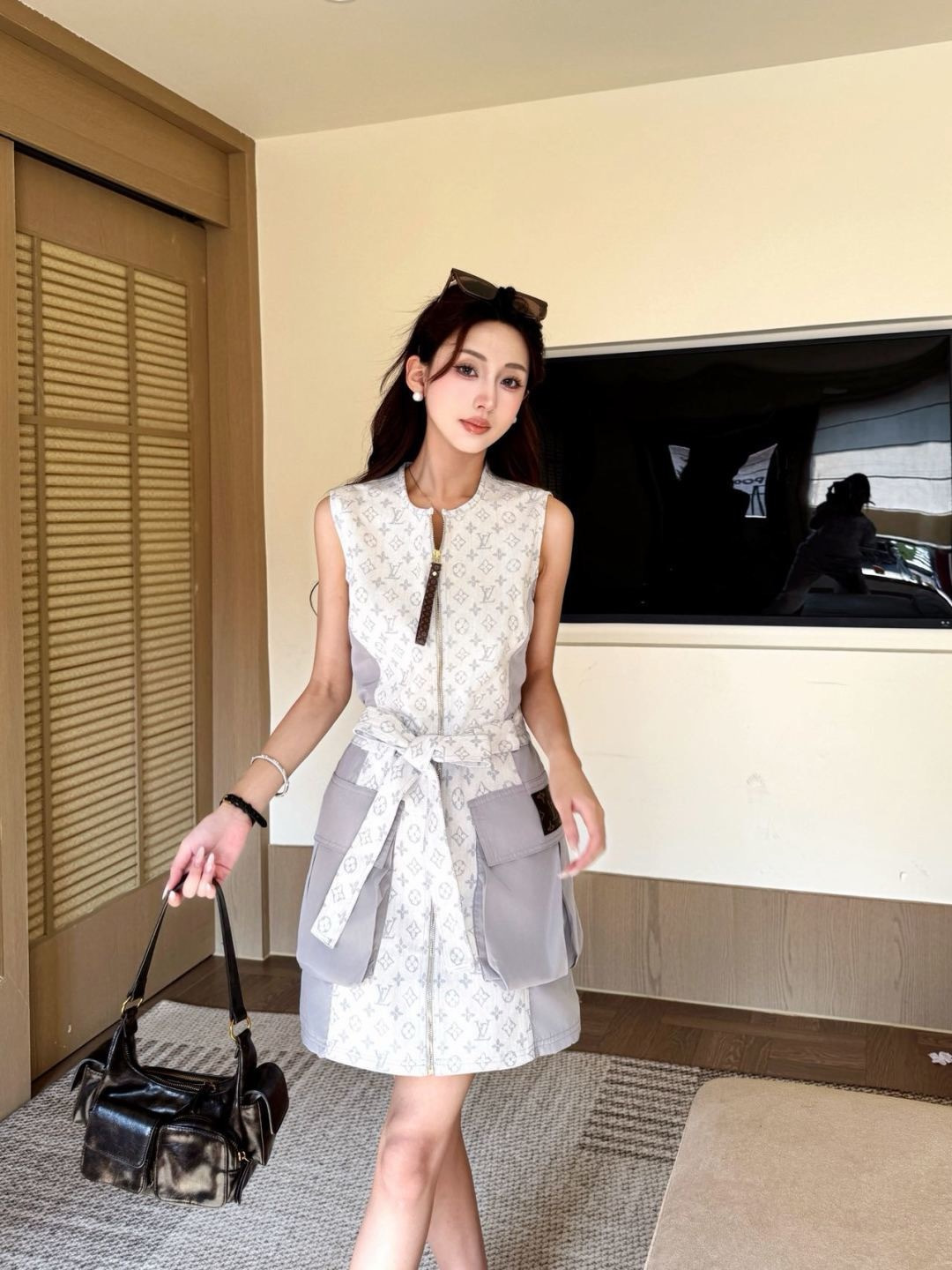 Loui 26ss sleeveless zip-up dress