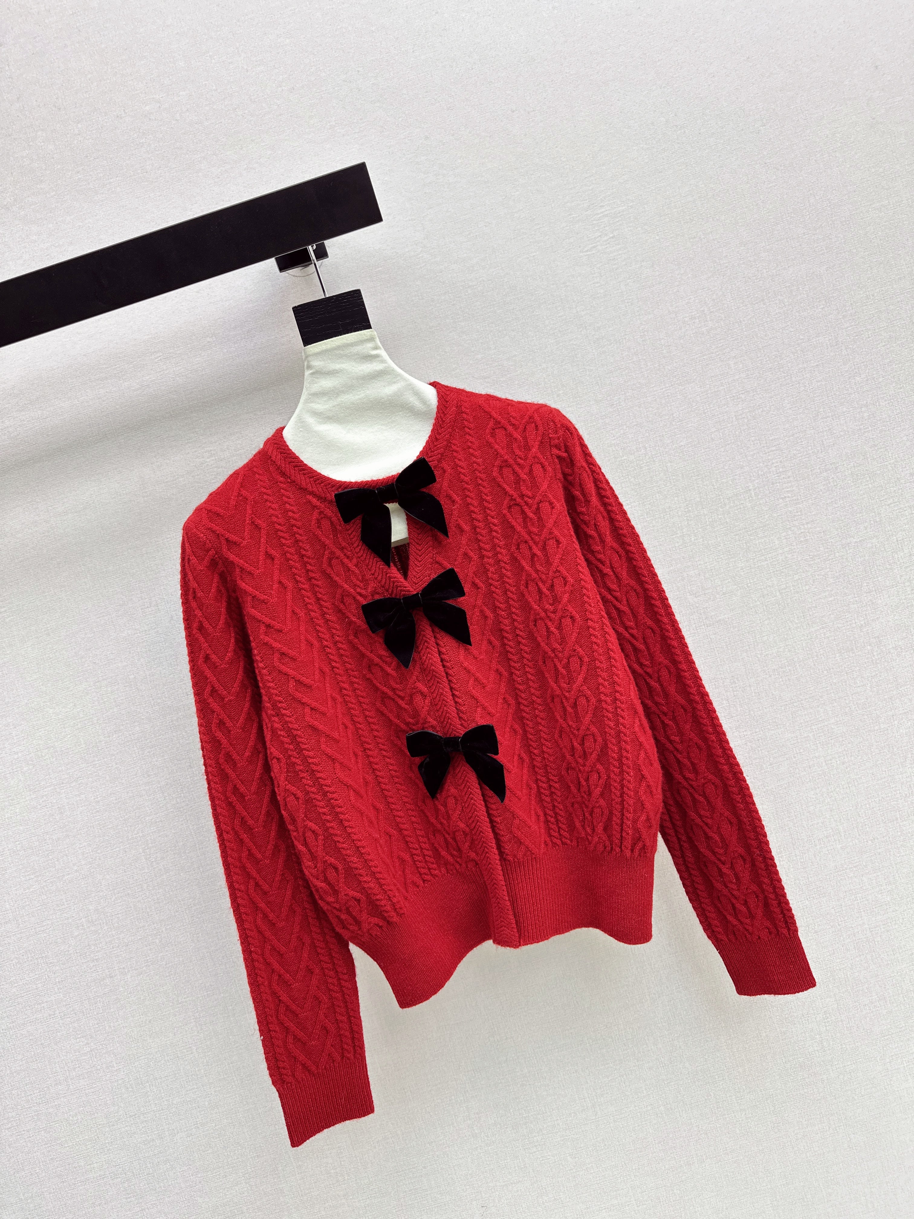 Miu 26ss bow sweater