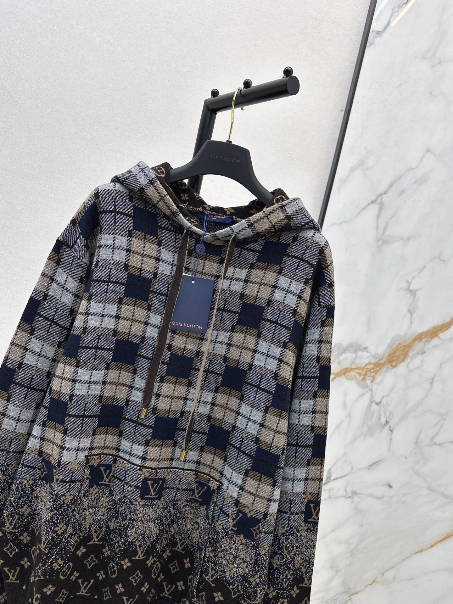 Louis 26ss hooded check sweater