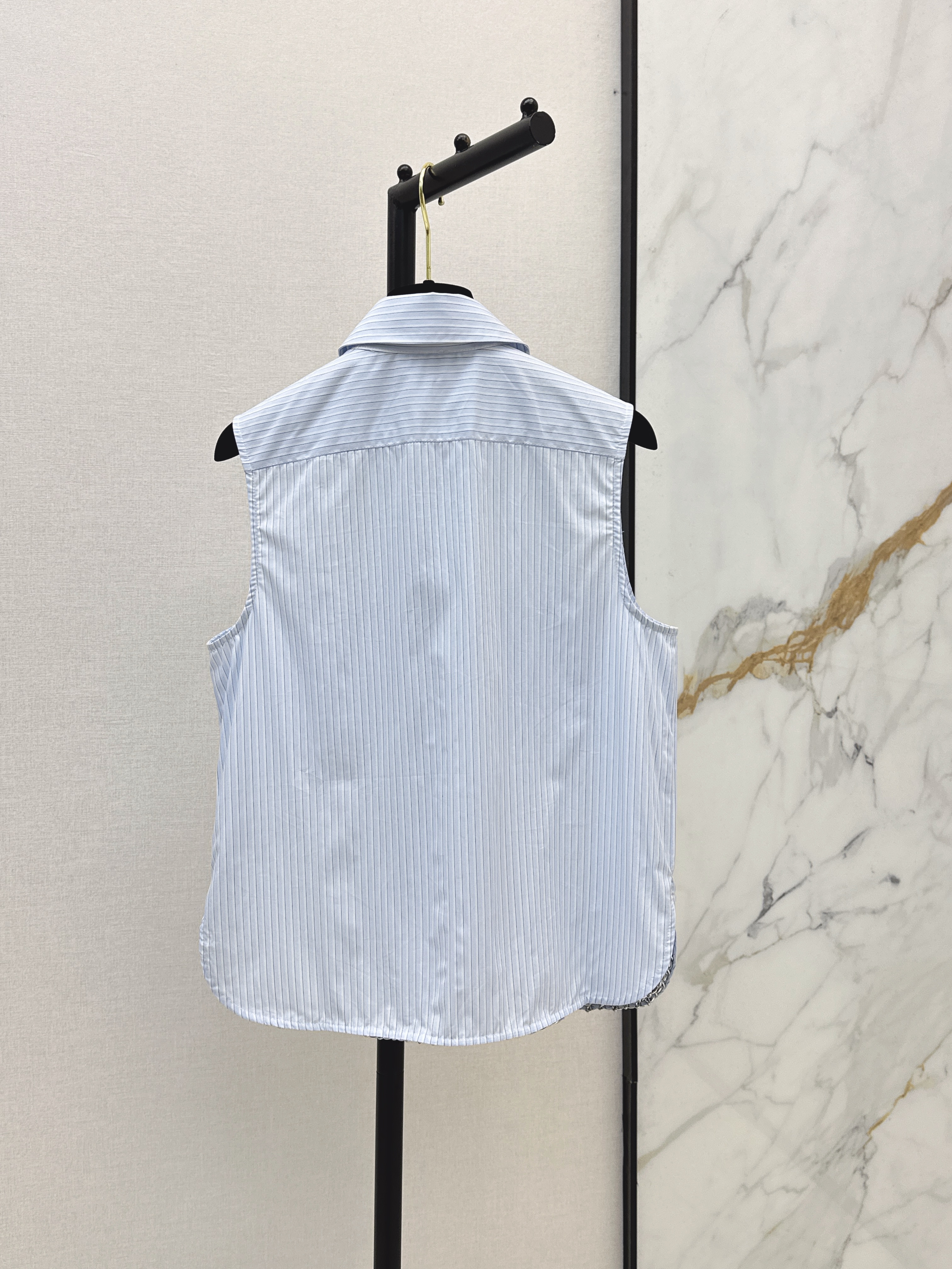 Chan 26ss sleeveless shirt