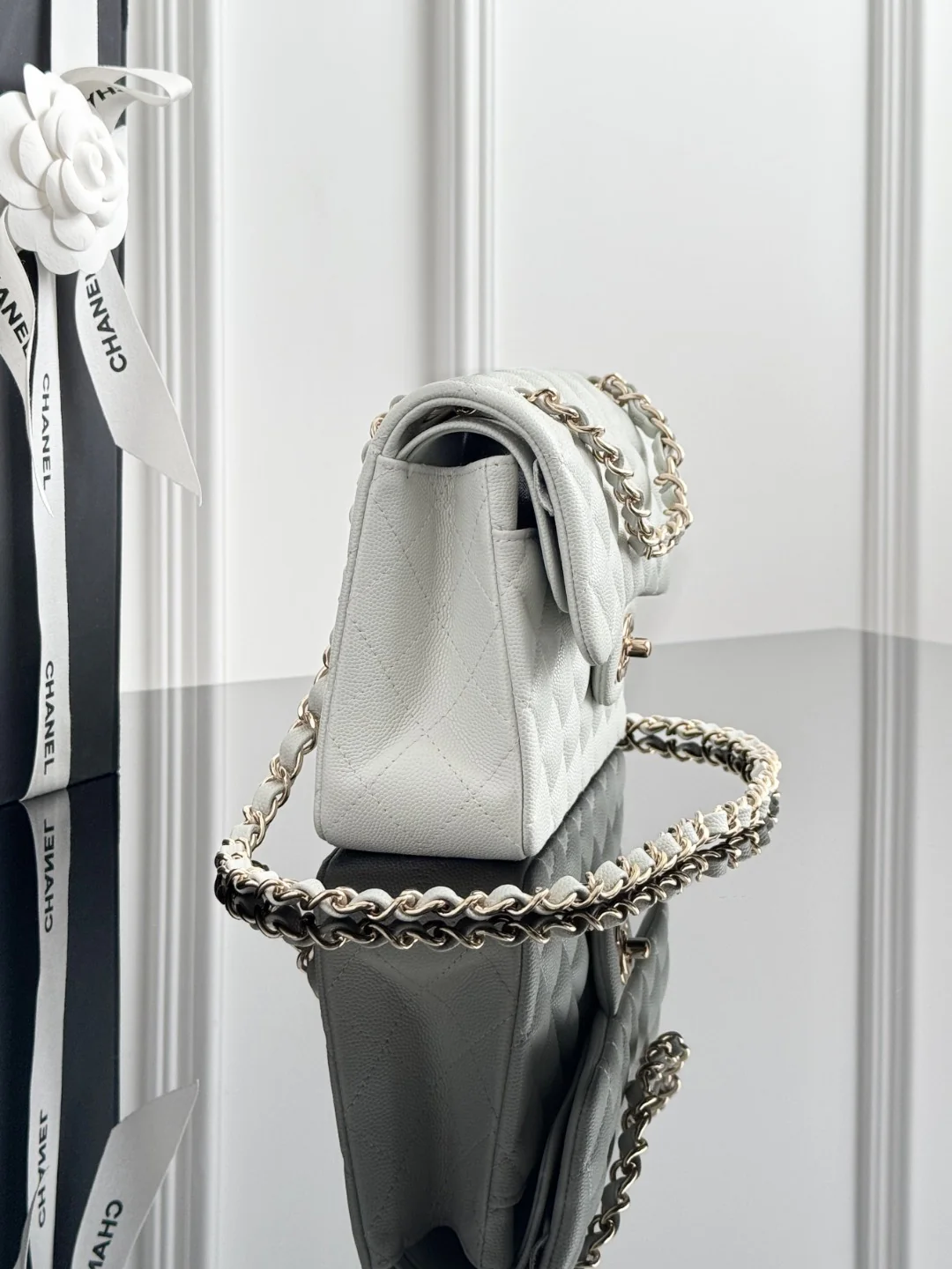 Chan cf23 chain shoulder bag