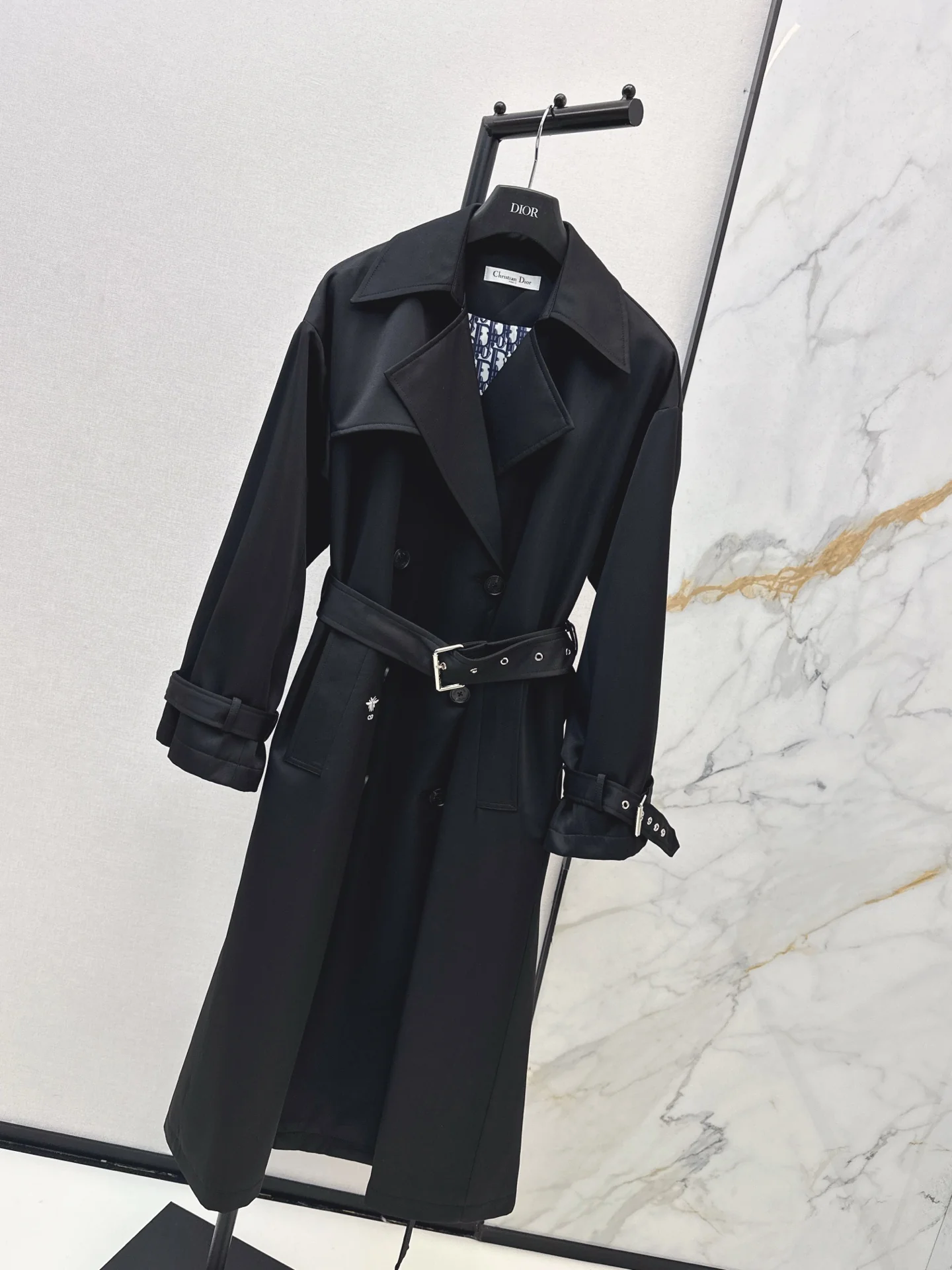CD 25fw trench coats