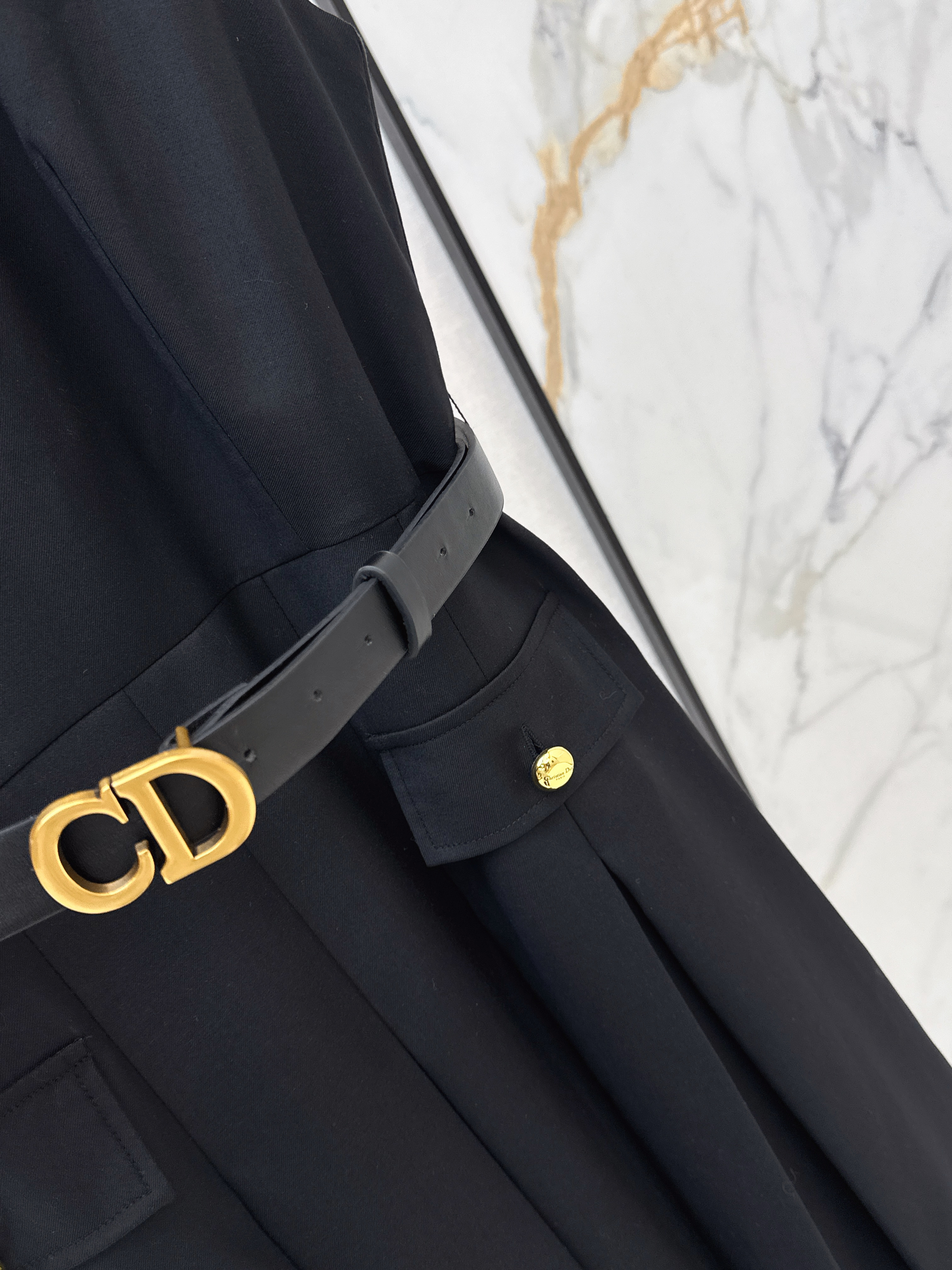CD 26ss sleeveless belted dress