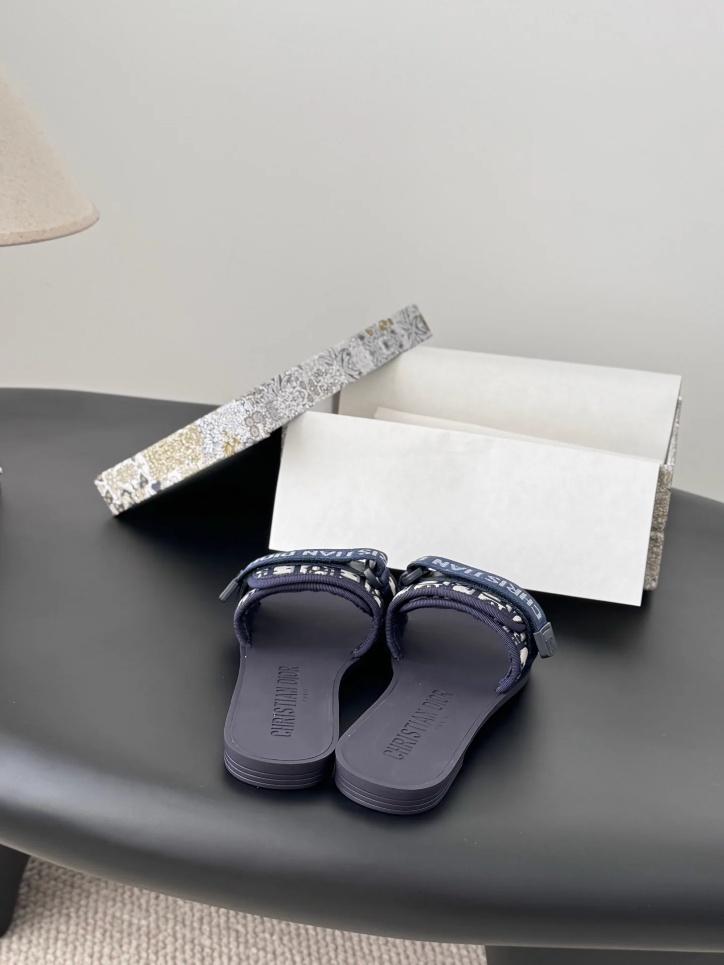 CD 25fw sandals