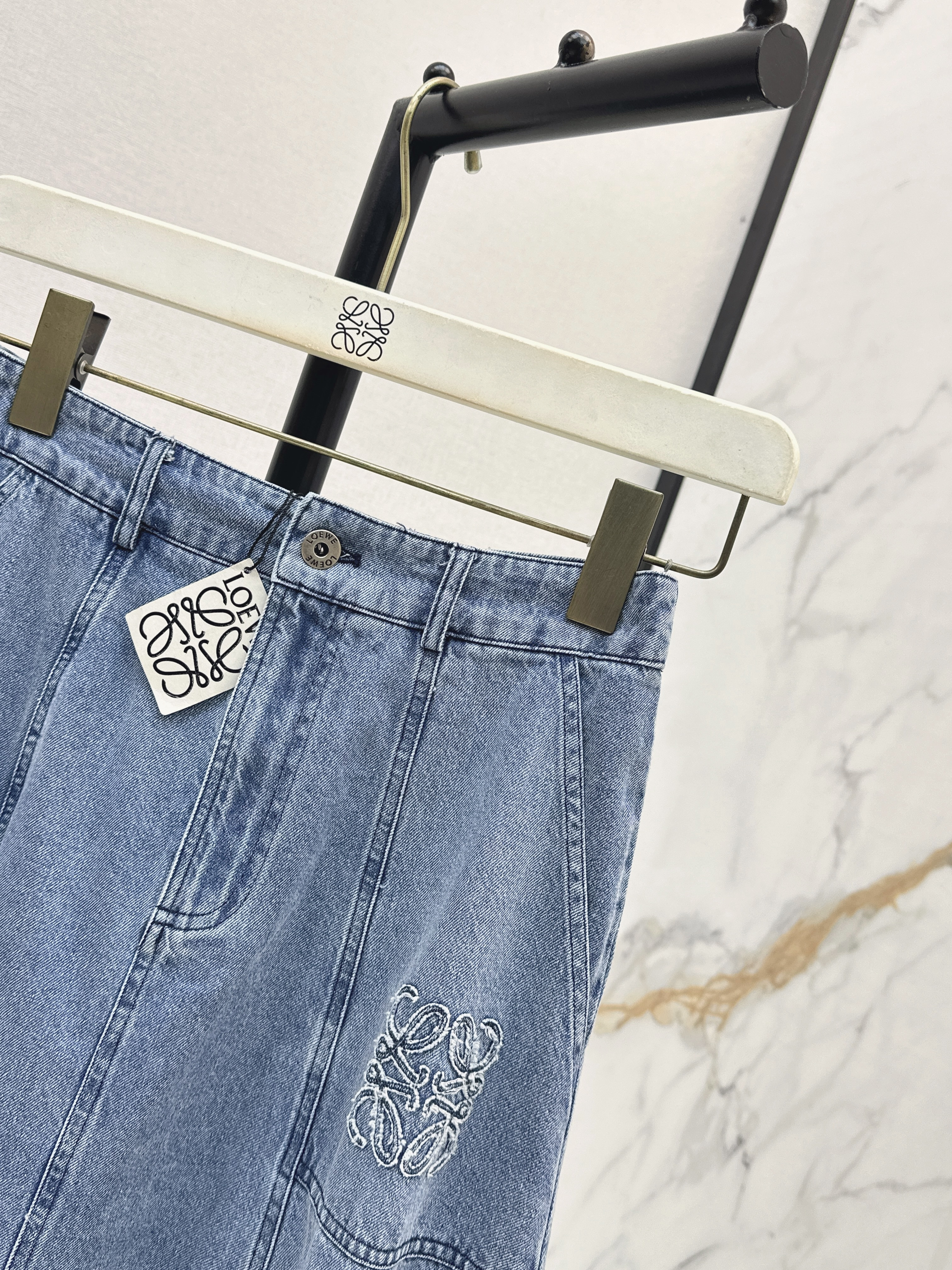 Loe 26ss High-Waisted A-Line Denim Skirt