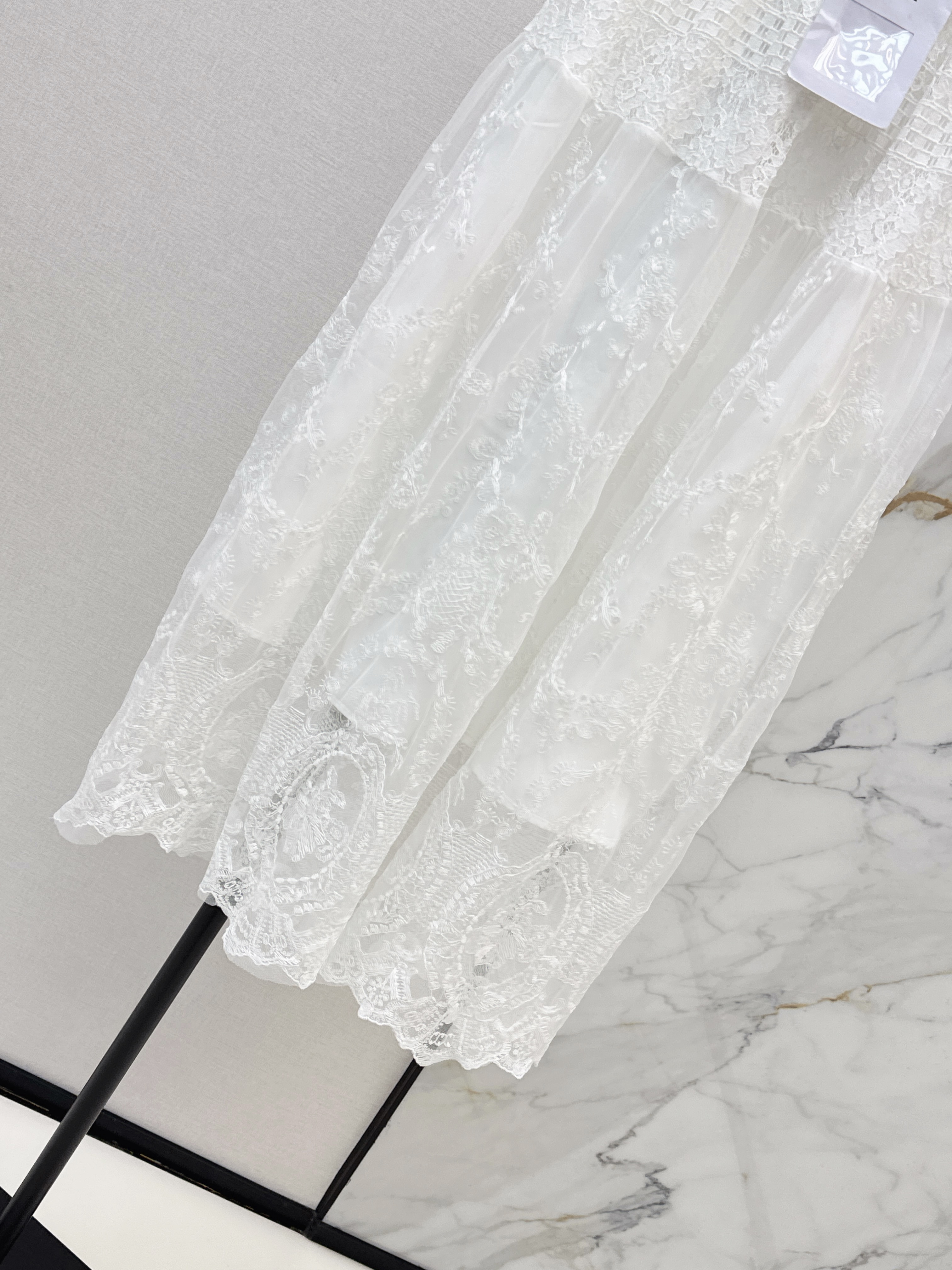 Chan 26ss lace skirt
