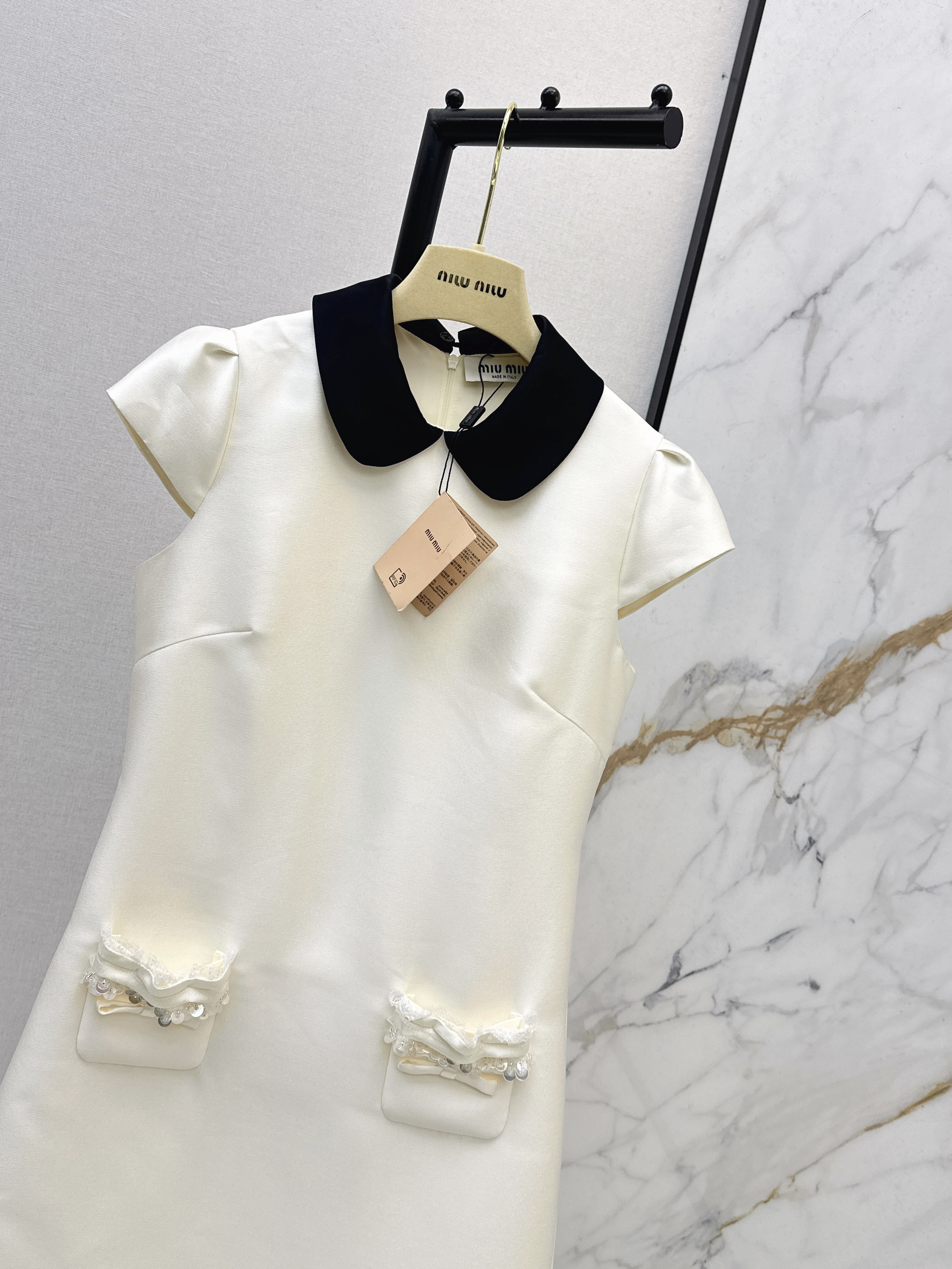 Miu 26ss puff sleeve dress