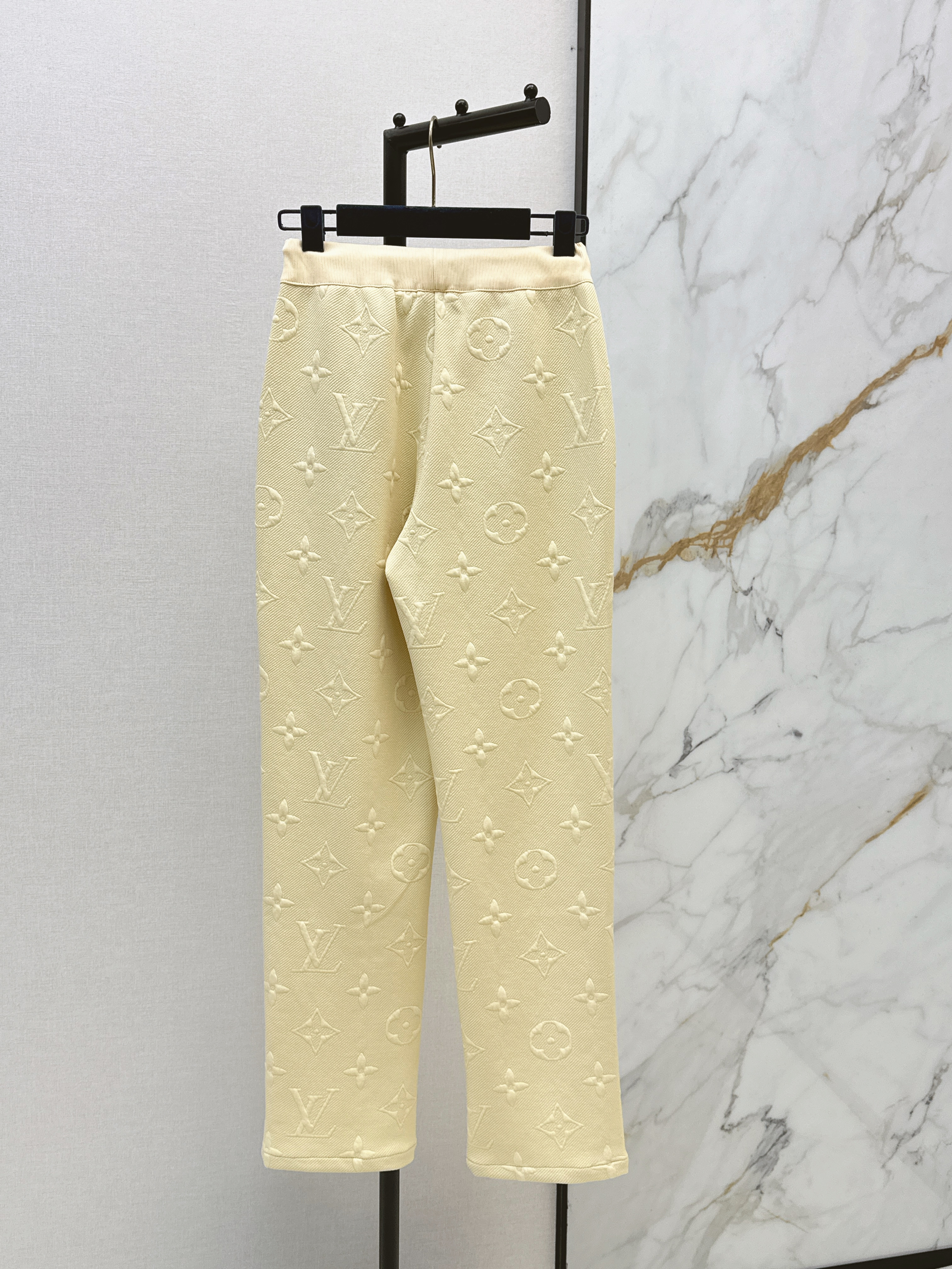 Loui 26ss embossed pants