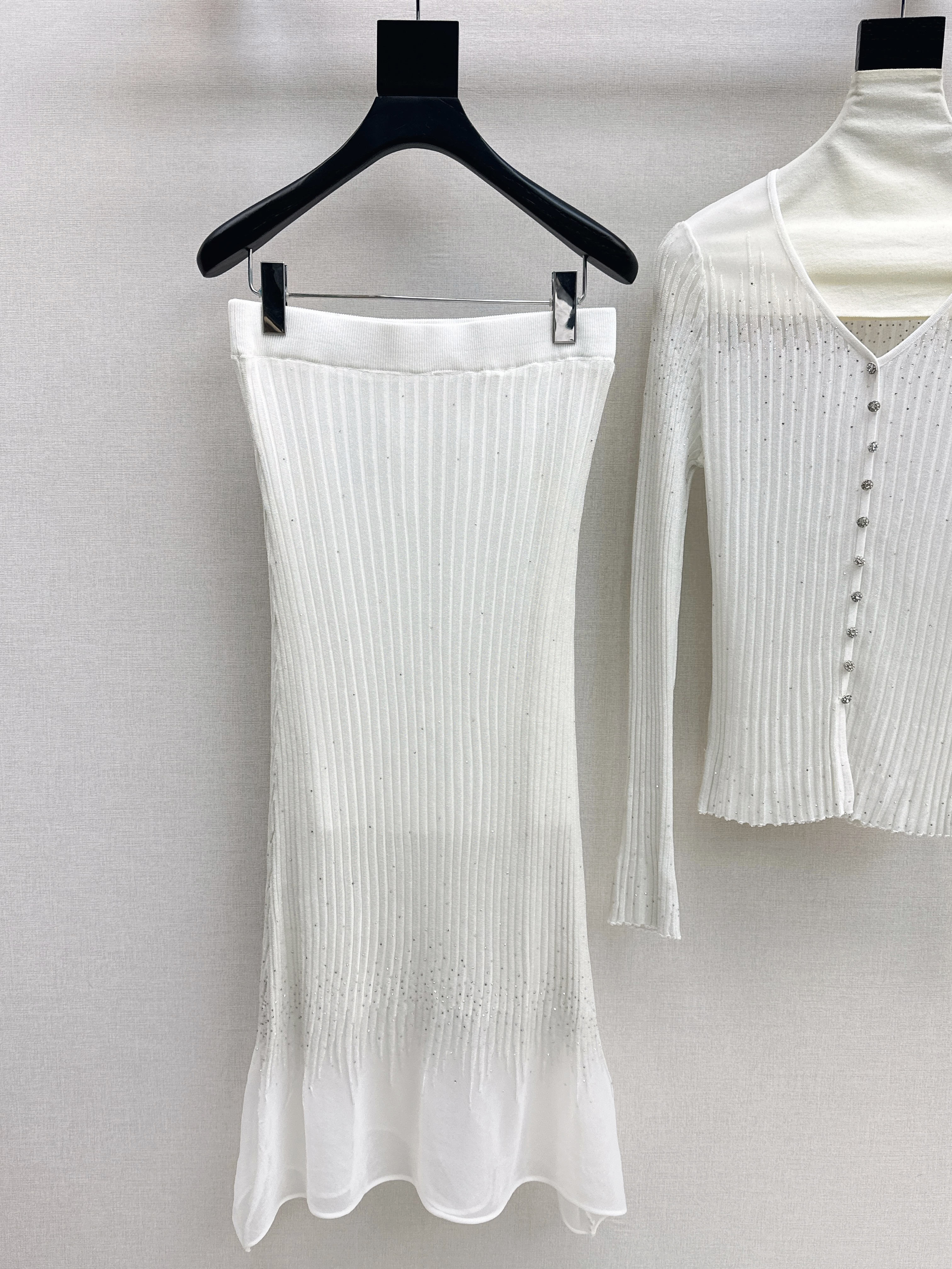 Chan 26ss rhinestone knit suit
