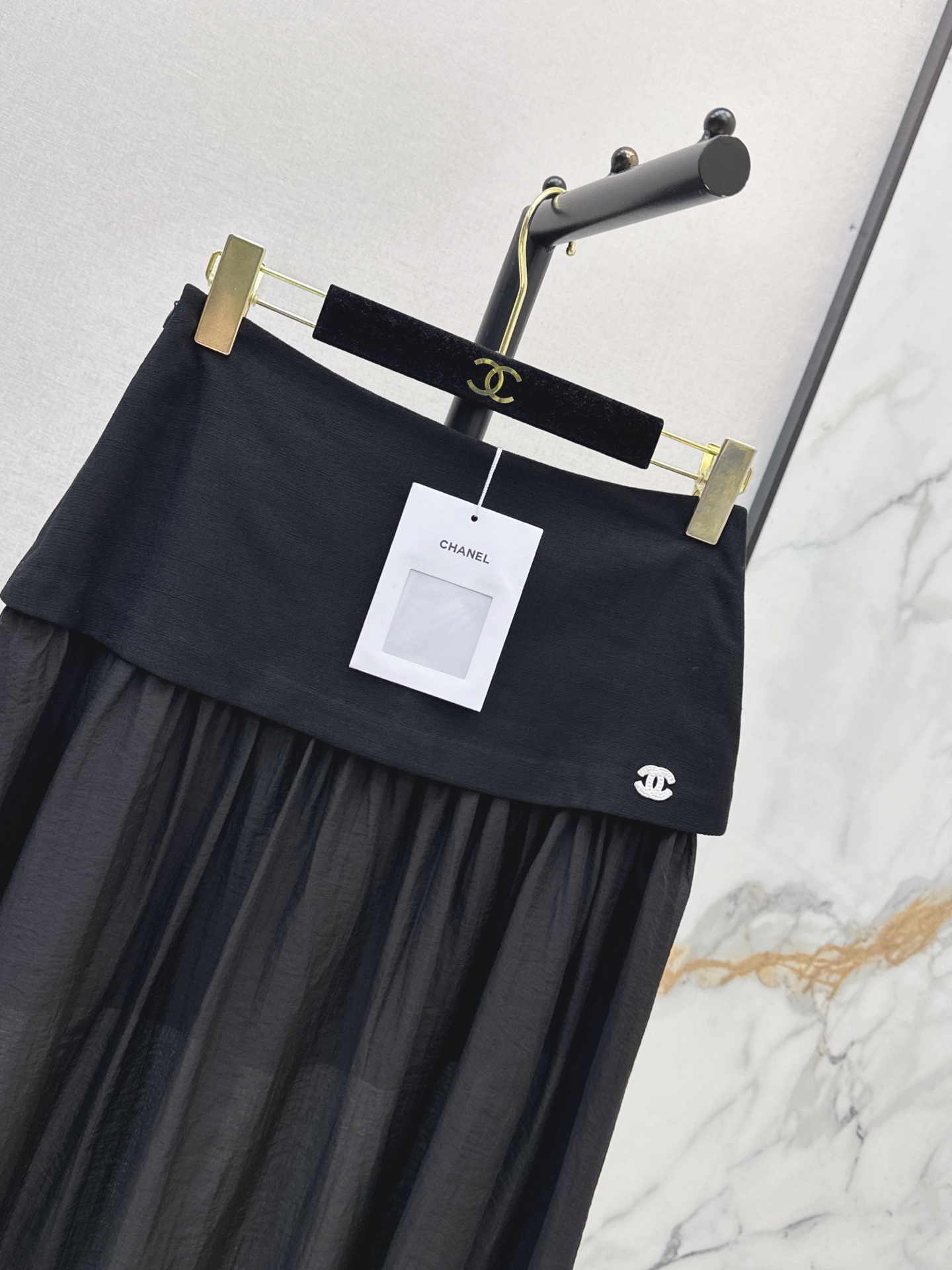 Chan 26ss contract mesh skirt