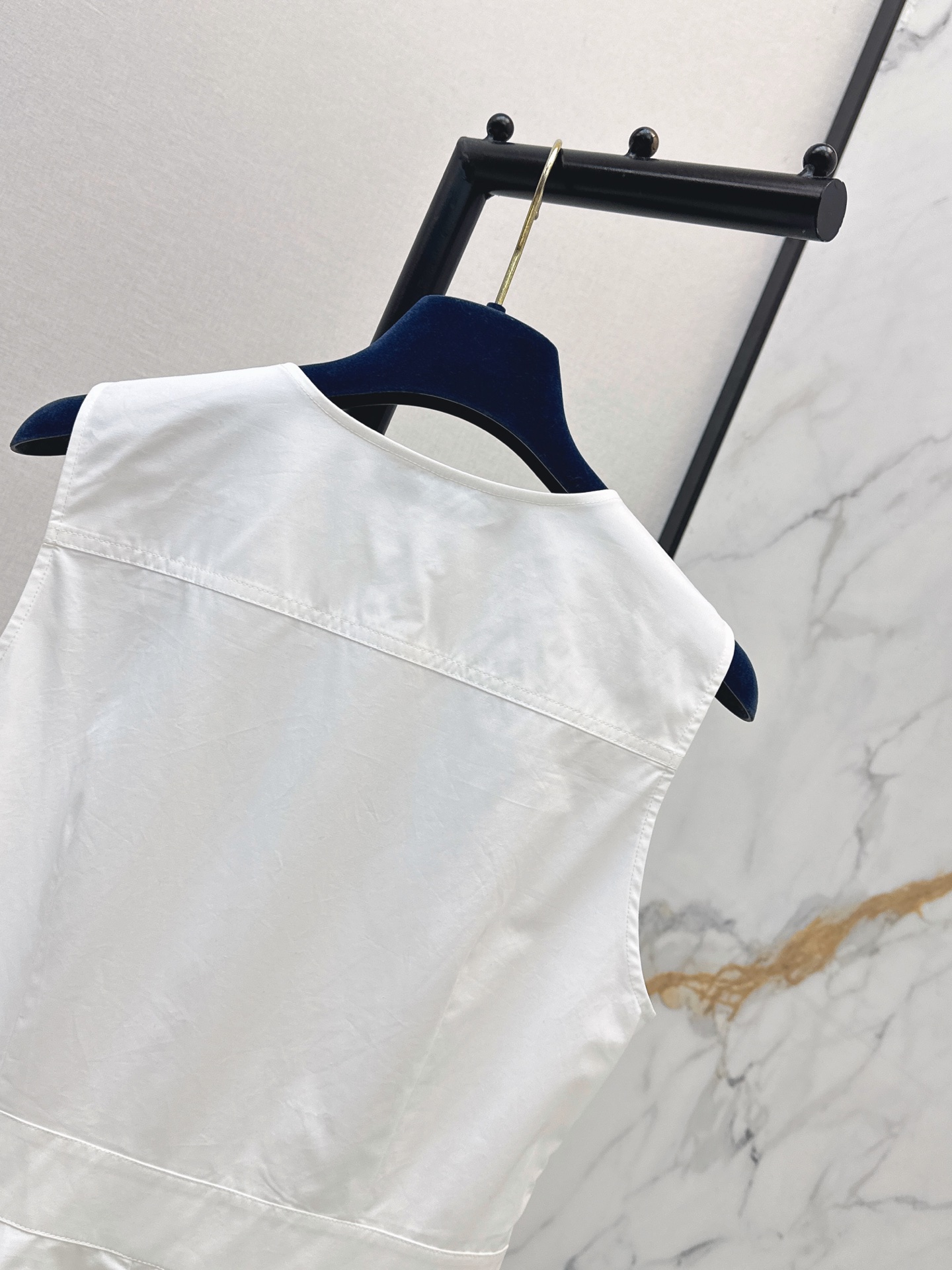 Loui 26ss sleeveless asymmetrical dress