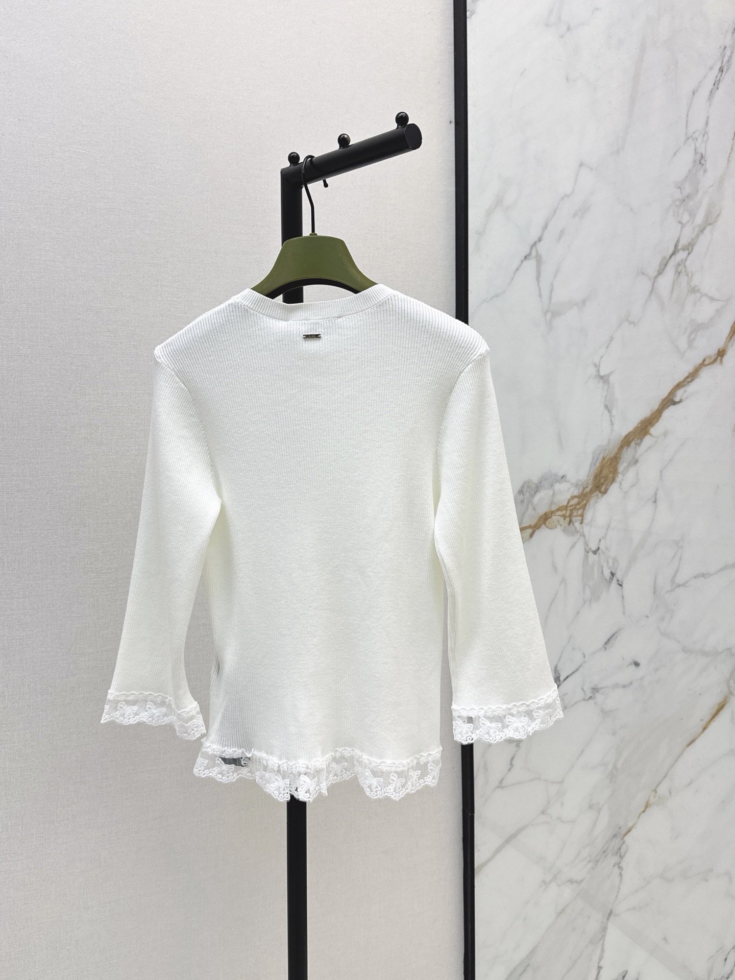 Guc 26ss lace contact knit top