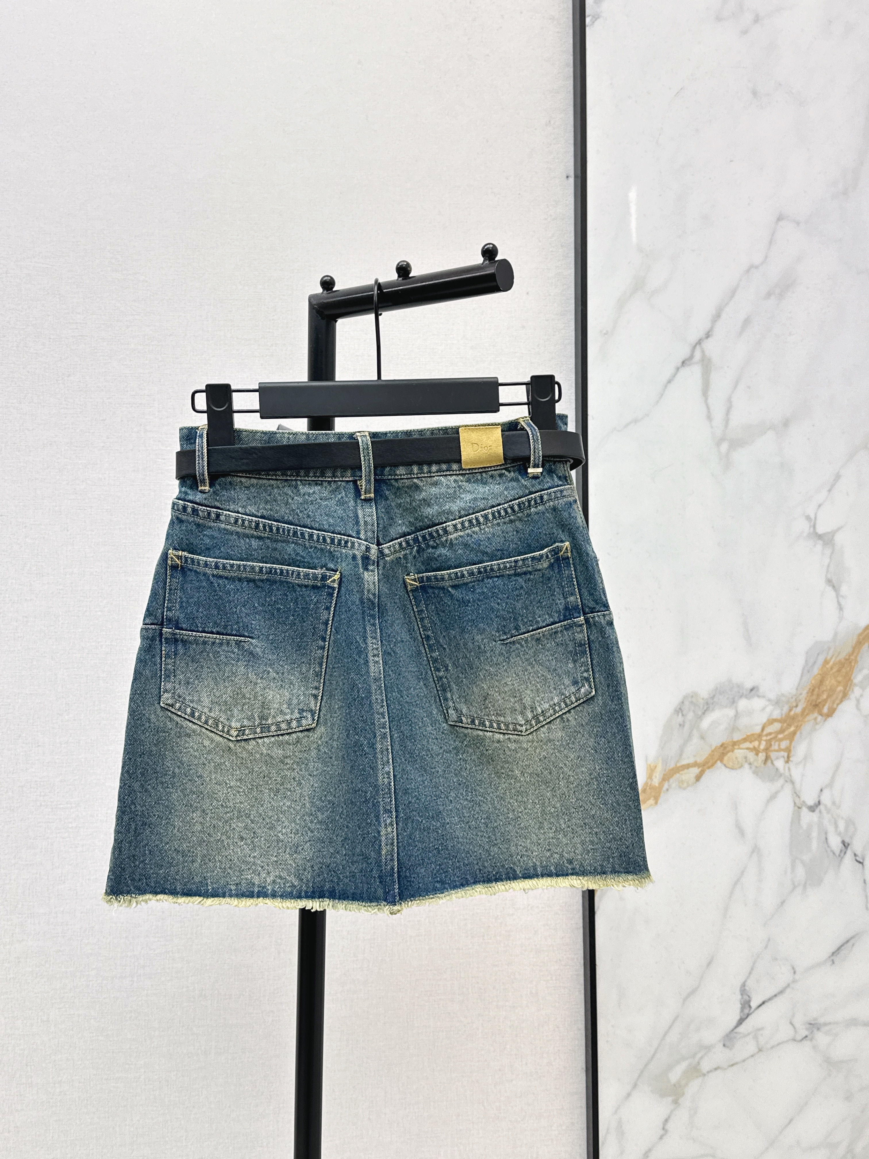 CD 26ss belted denim skirt