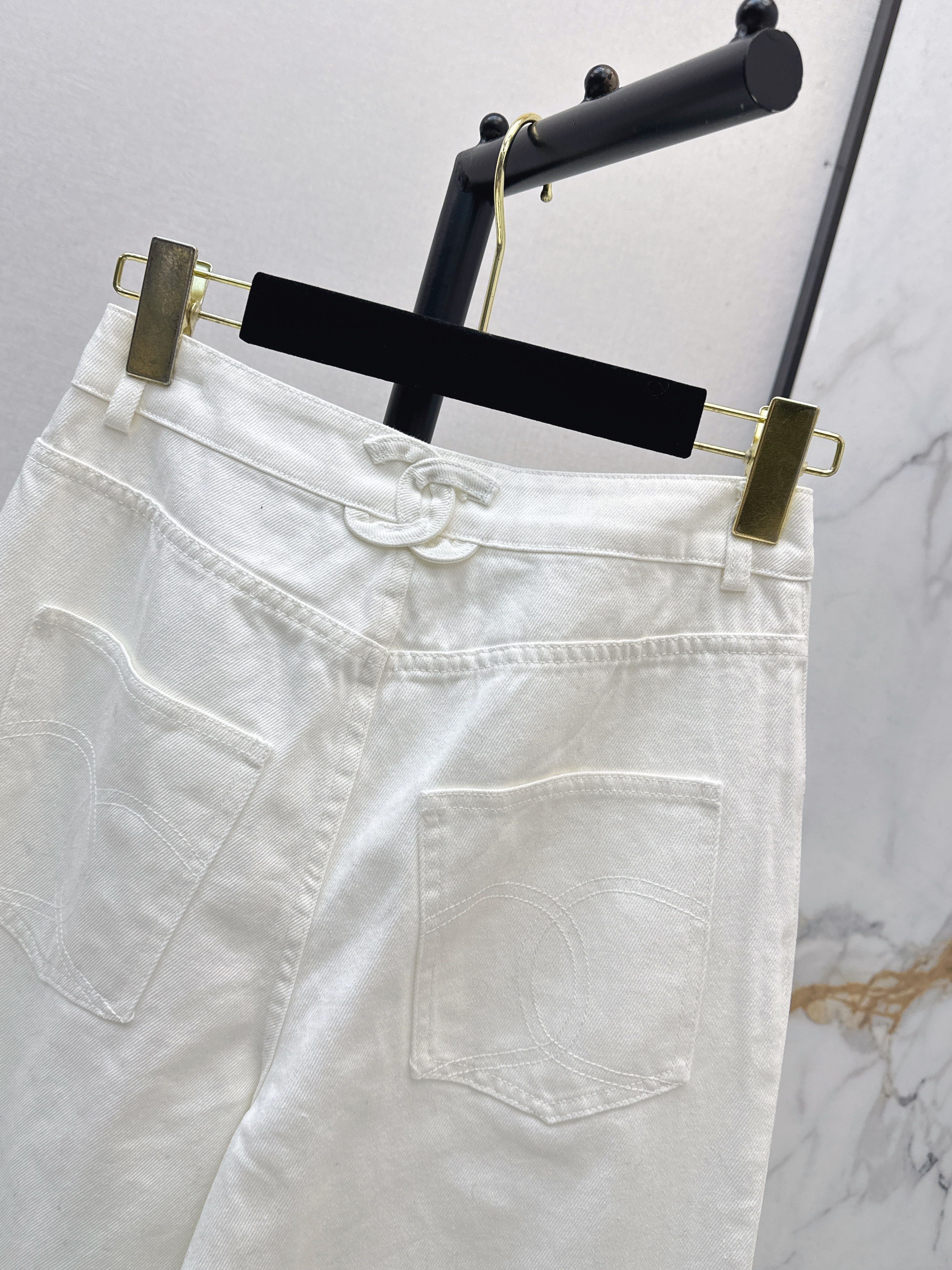 Chan 26ss straight jaens