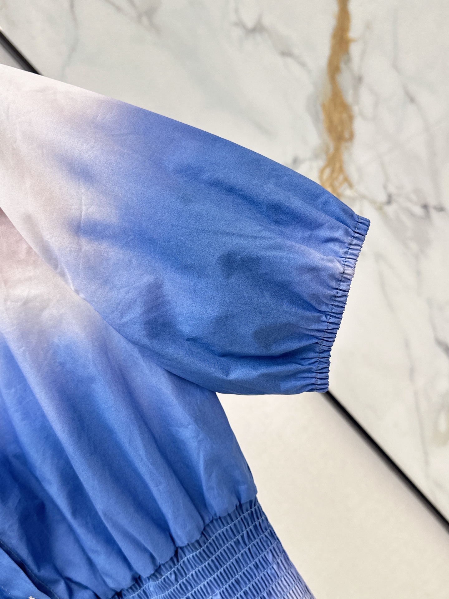 Loui 26ss gradient cropped shirt