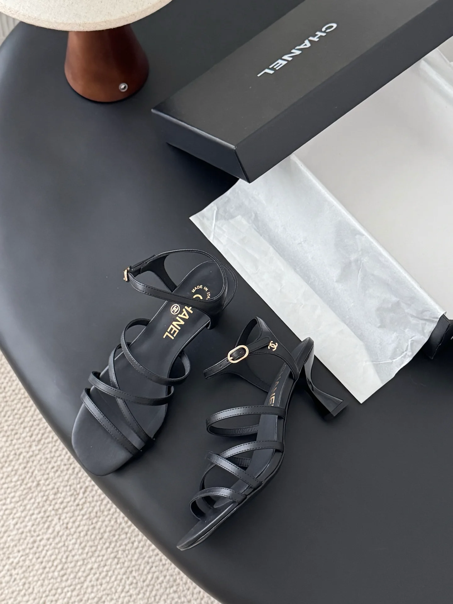 Chan 25fw kitten sandals