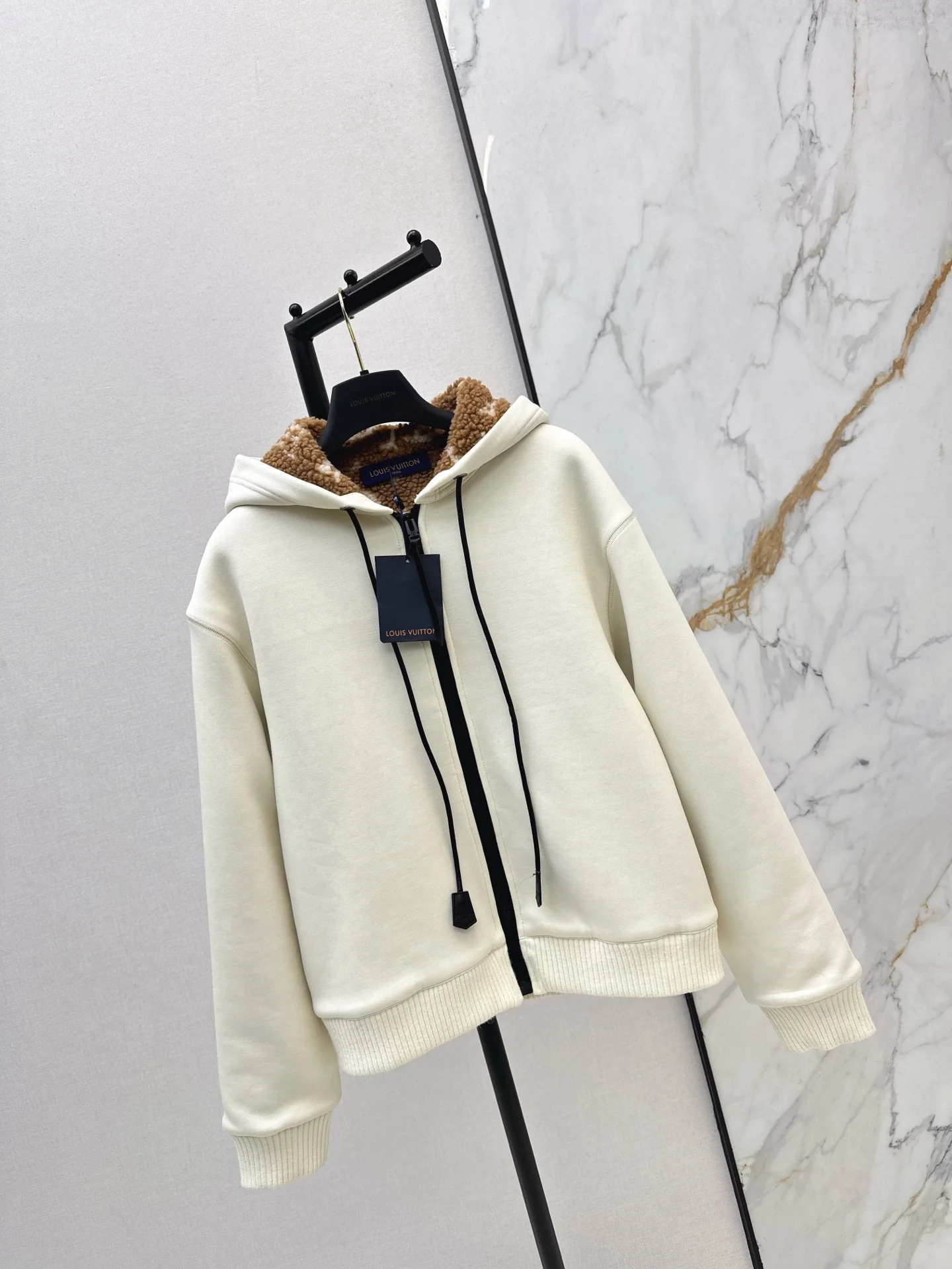 Louis 25fw drawstring jacket