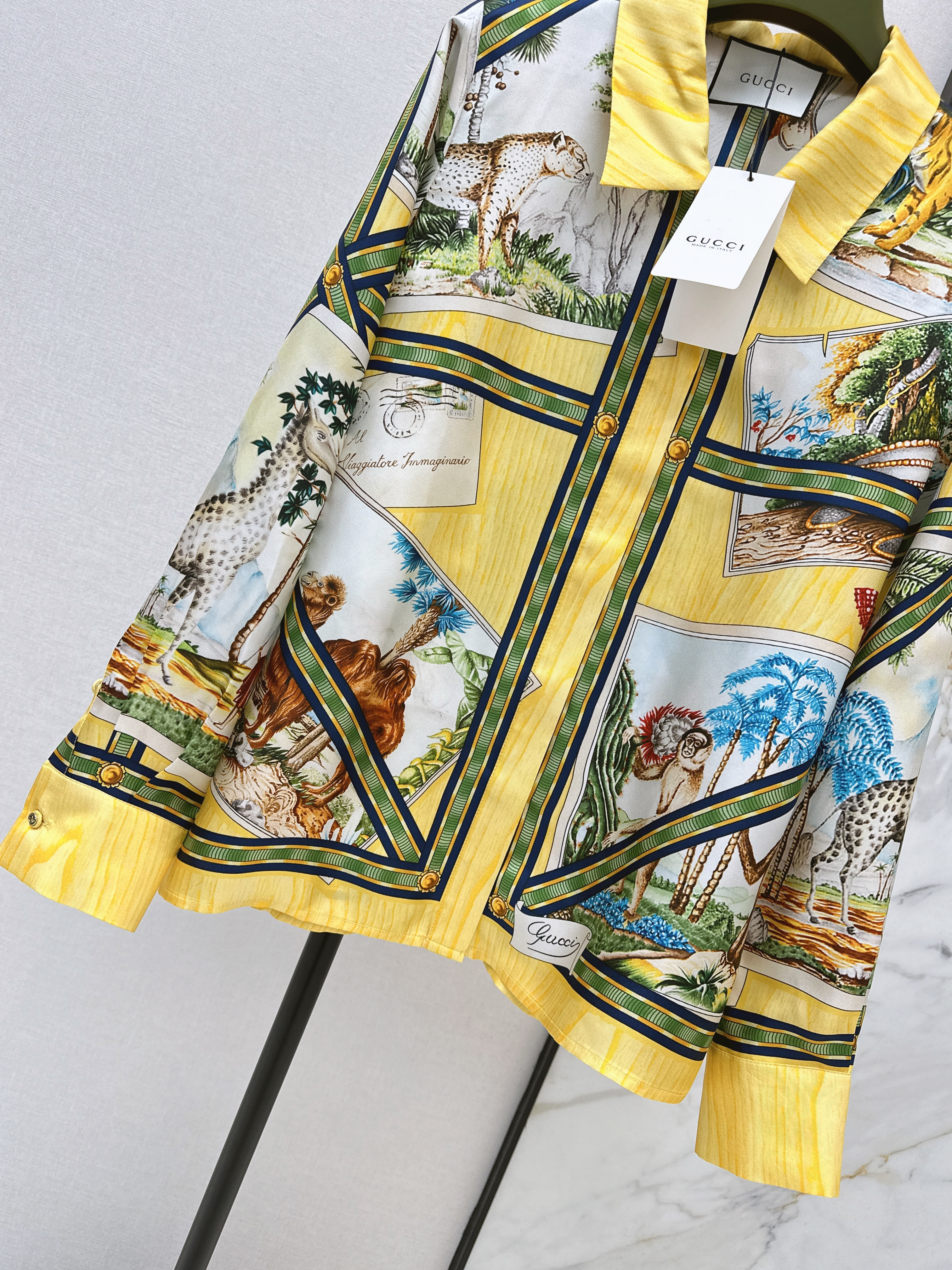 Guc 26ss silk print shirt