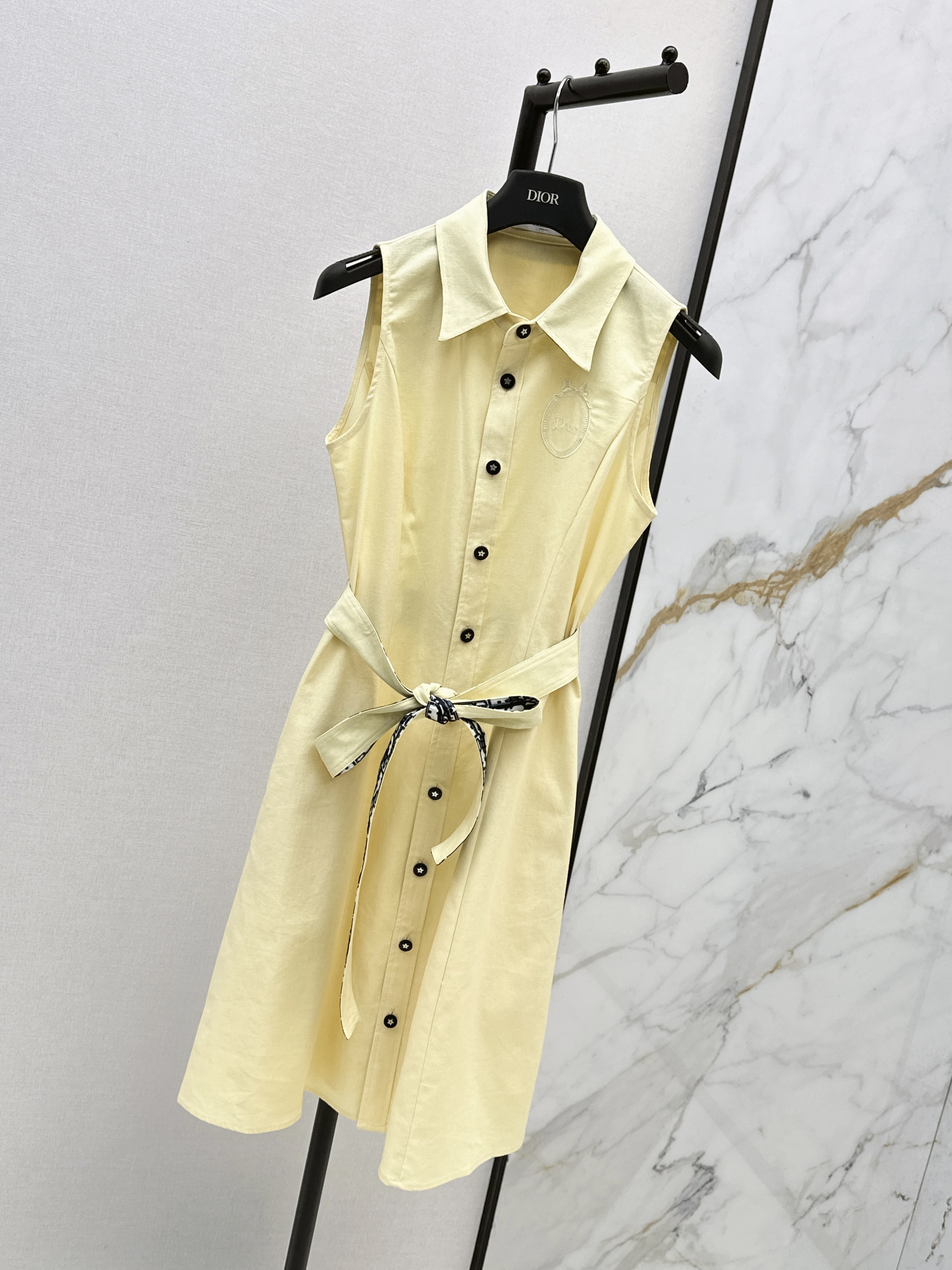 CD 26SS Sleeveless Belted Shirt Dress