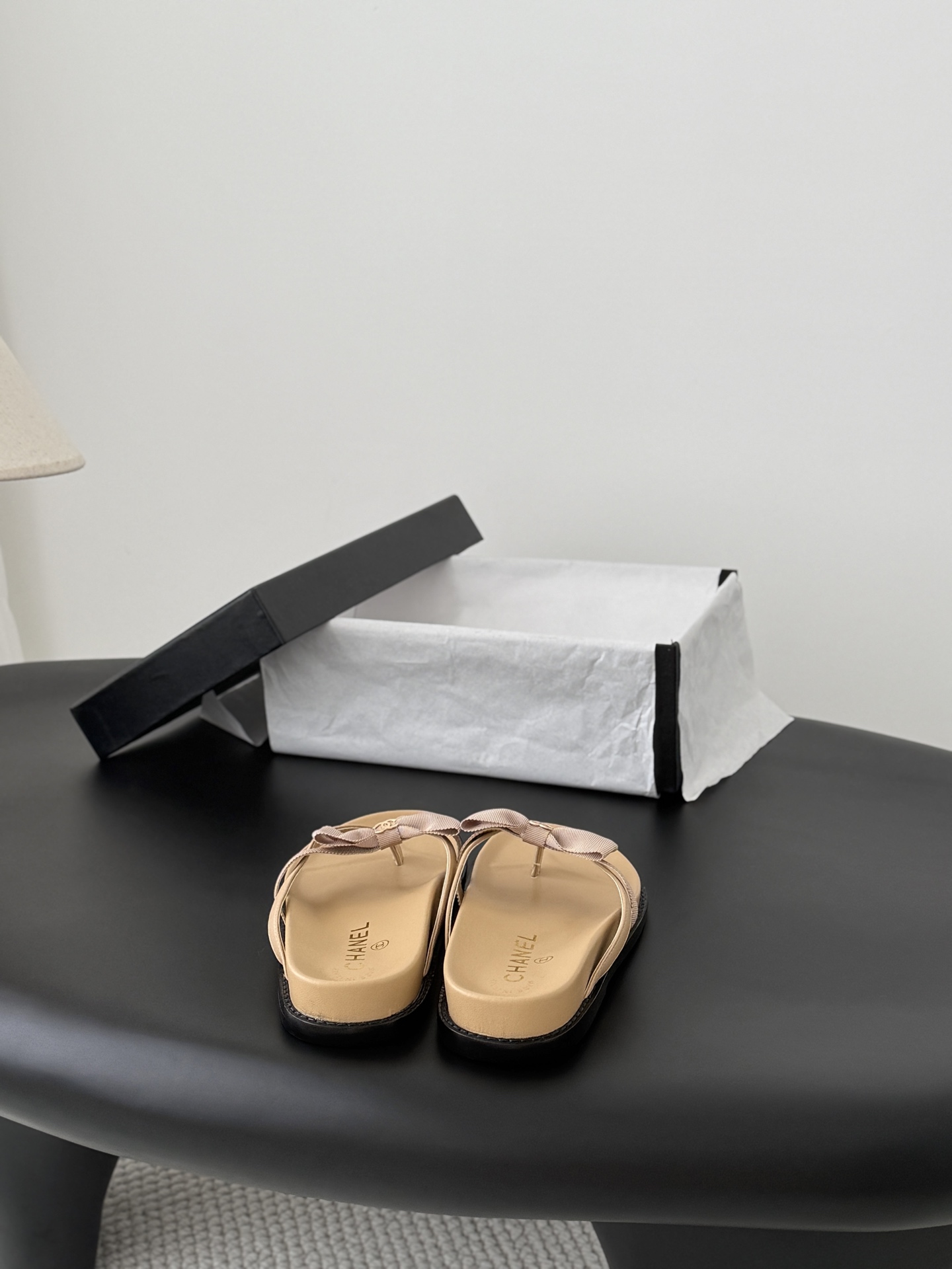 Chan 26ss flip-flops