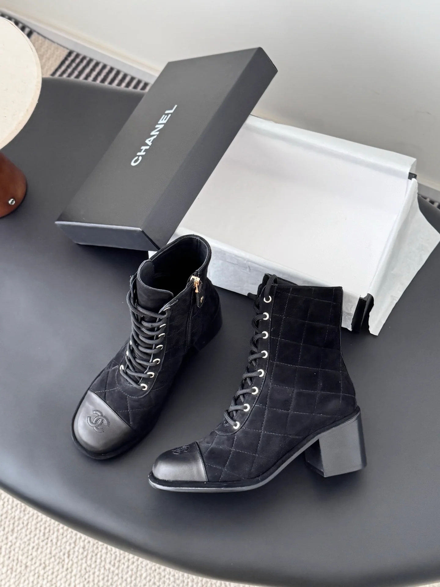 Chan 26ss ankle boots