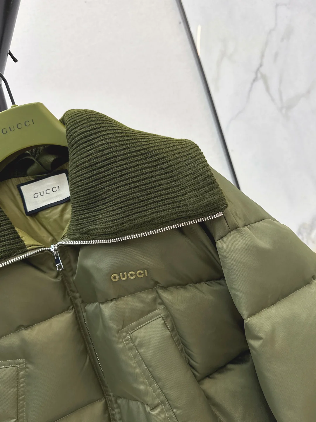 Guc 25fw down jacket