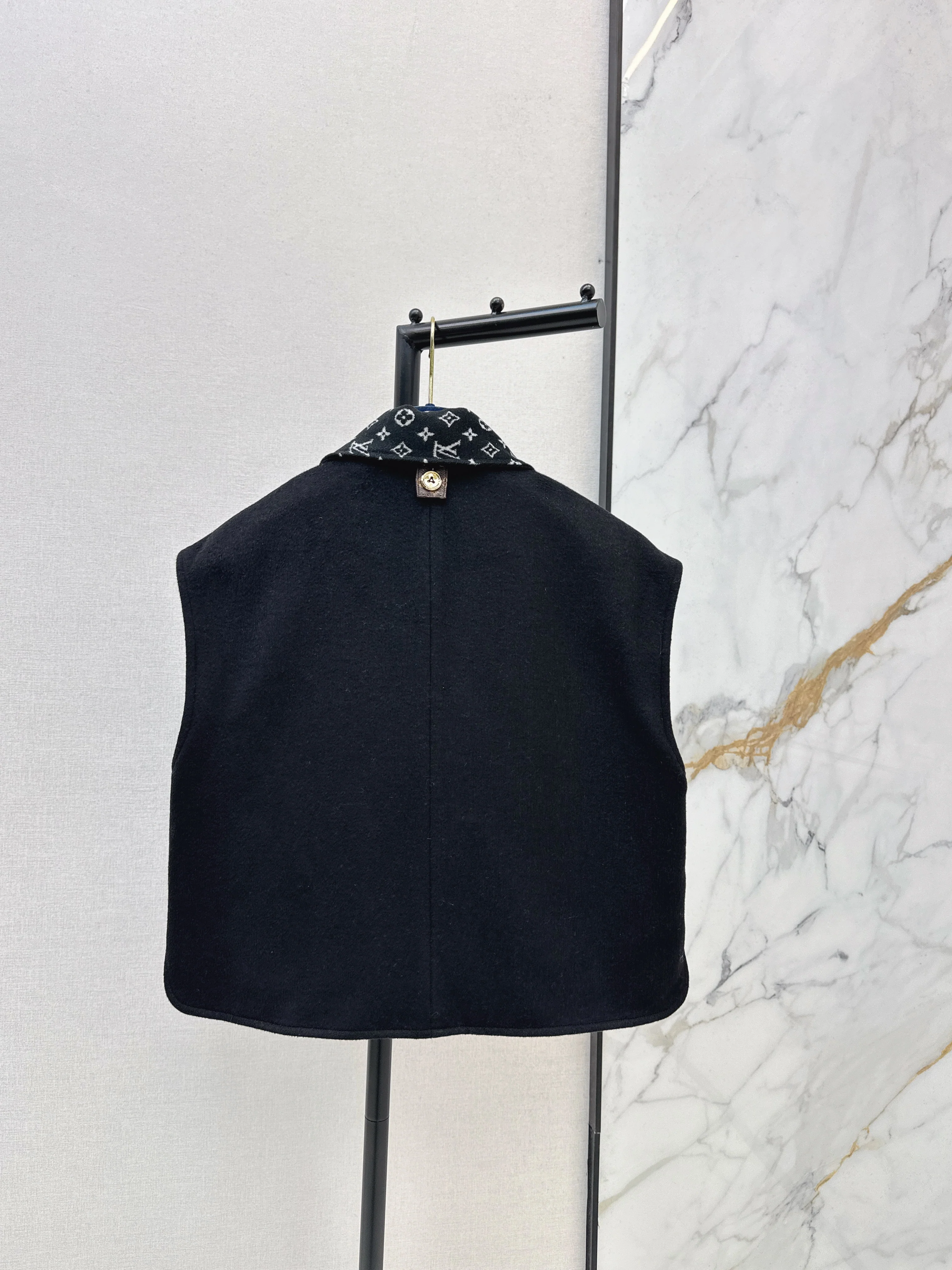 Louis 26ss scarf vest set