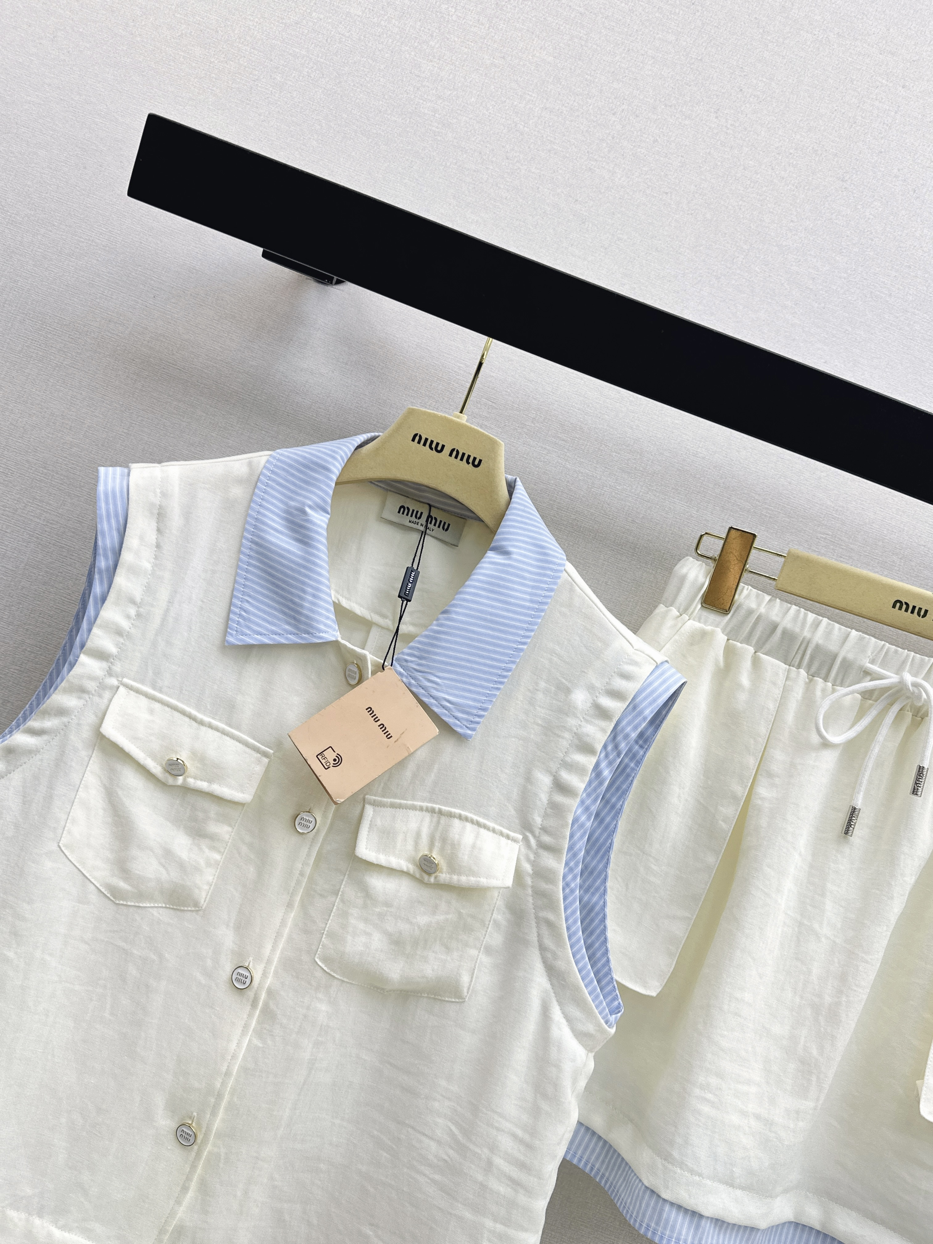 Miu 26ss shirt mini skirt set