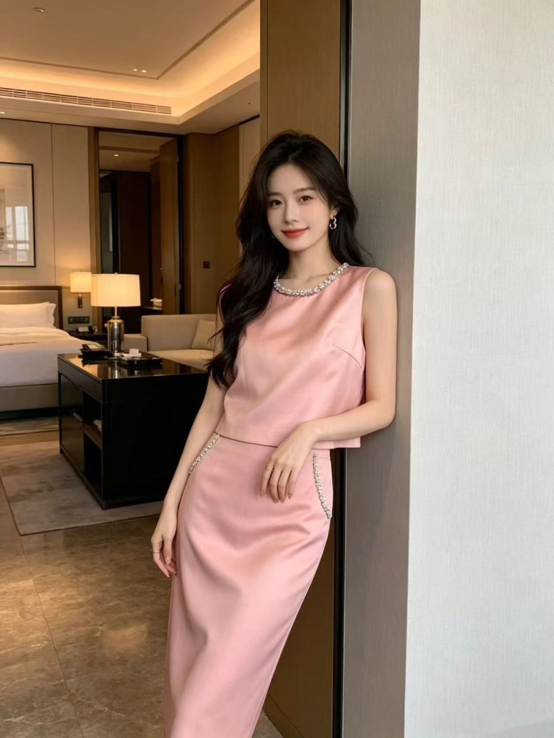 Chan 26ss rhinestone crop top skirt set
