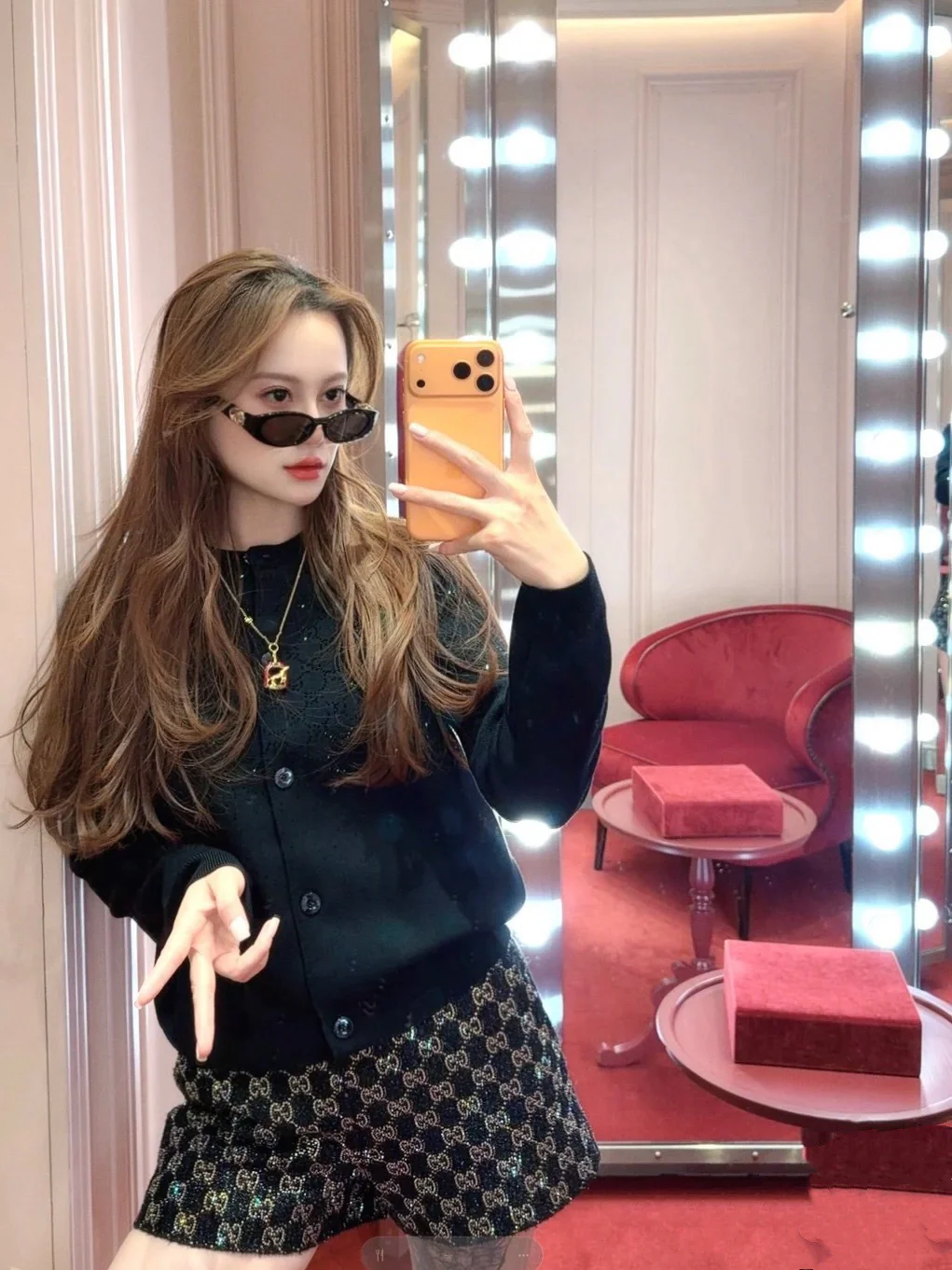 Gucc 26ss rhinestone cardigan