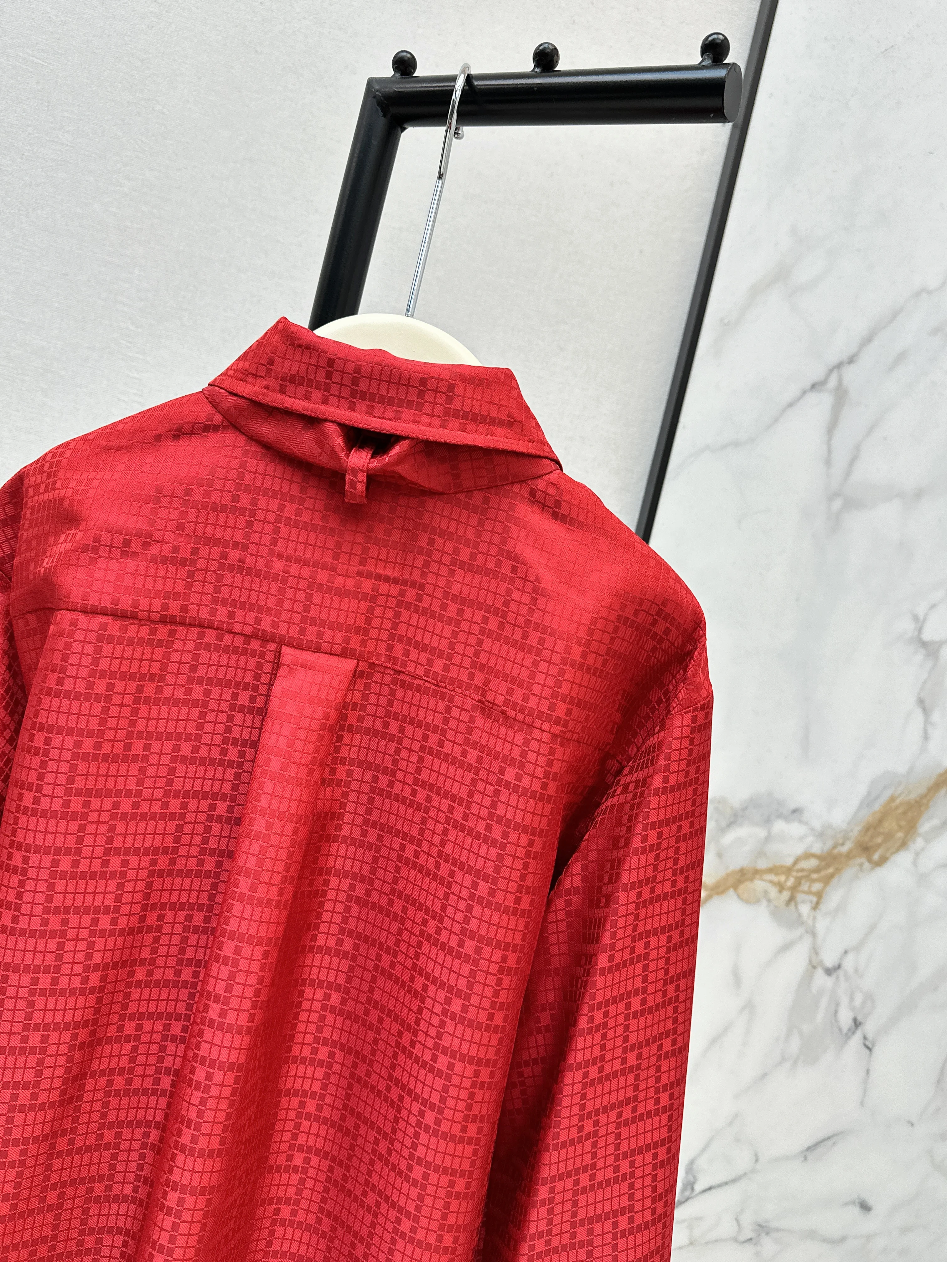 Herm 26ss jacquard -neck shirts