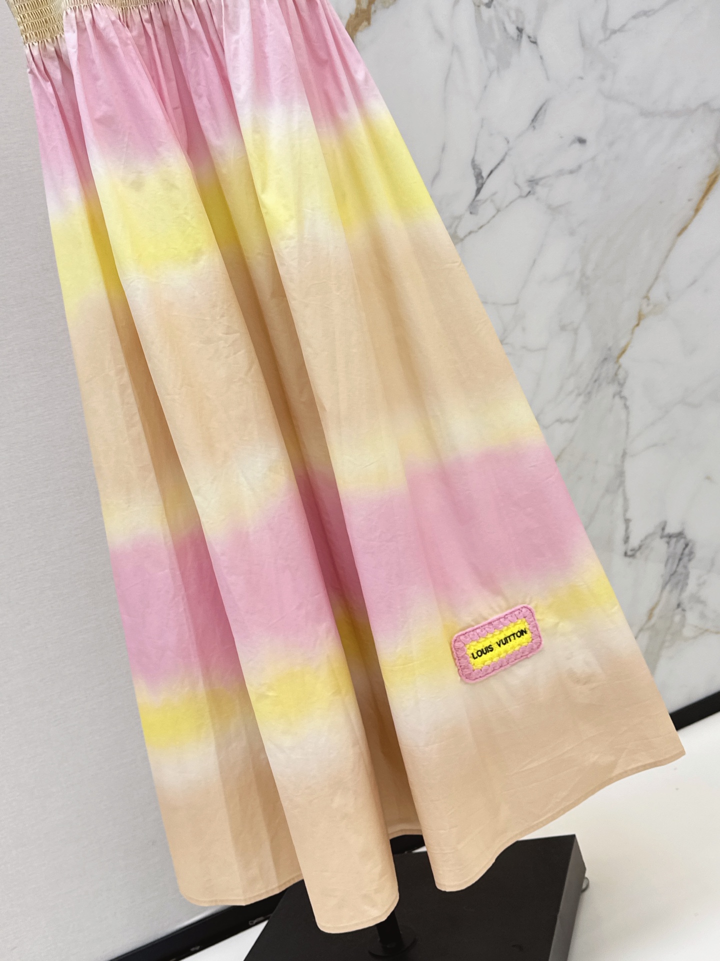Loui 26ss gradient slip dress