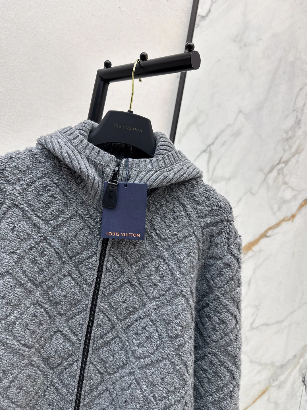 Loui 25fw hooded jacket