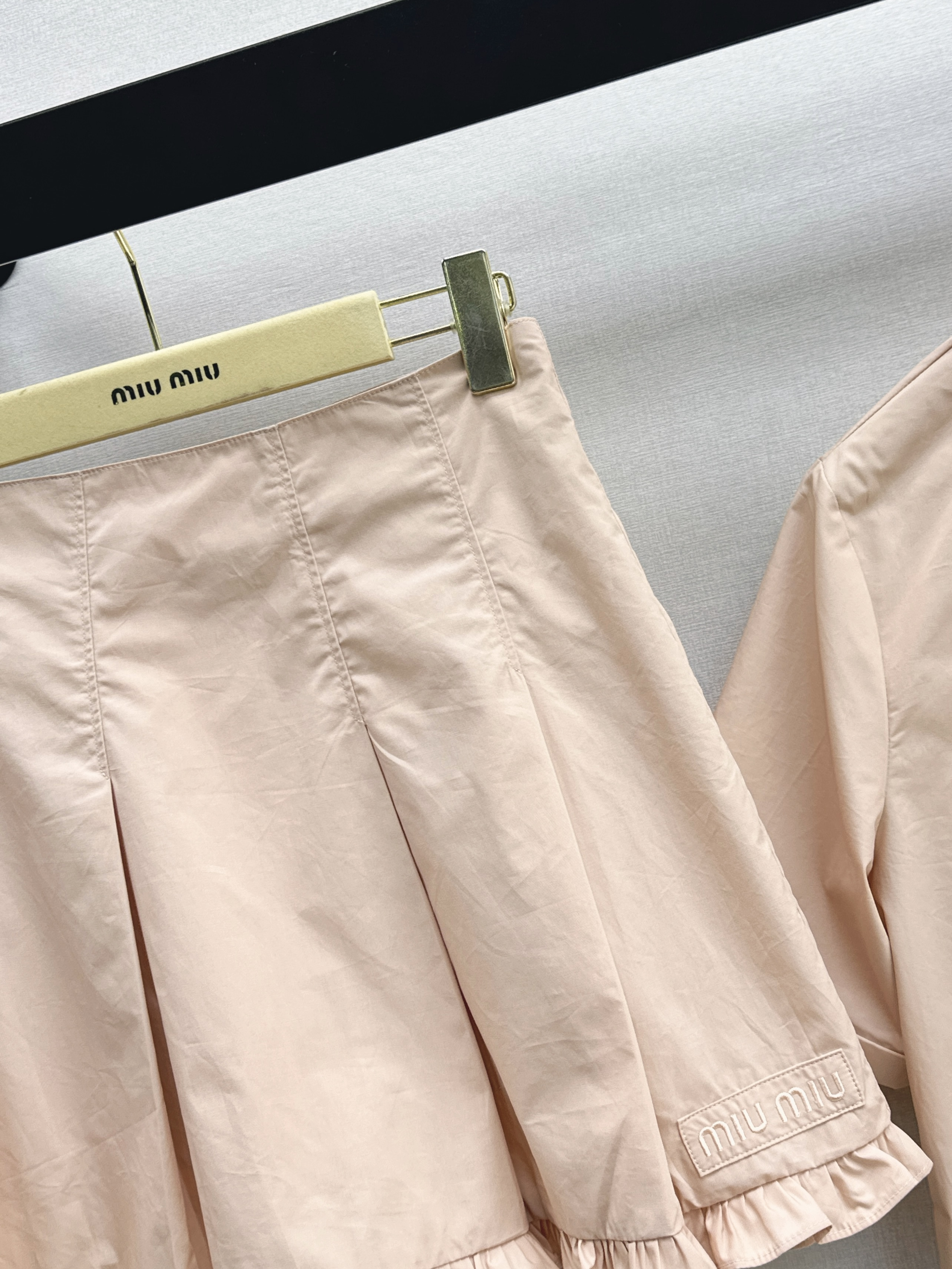 Miu 26ss ruffle shirt skirt sets
