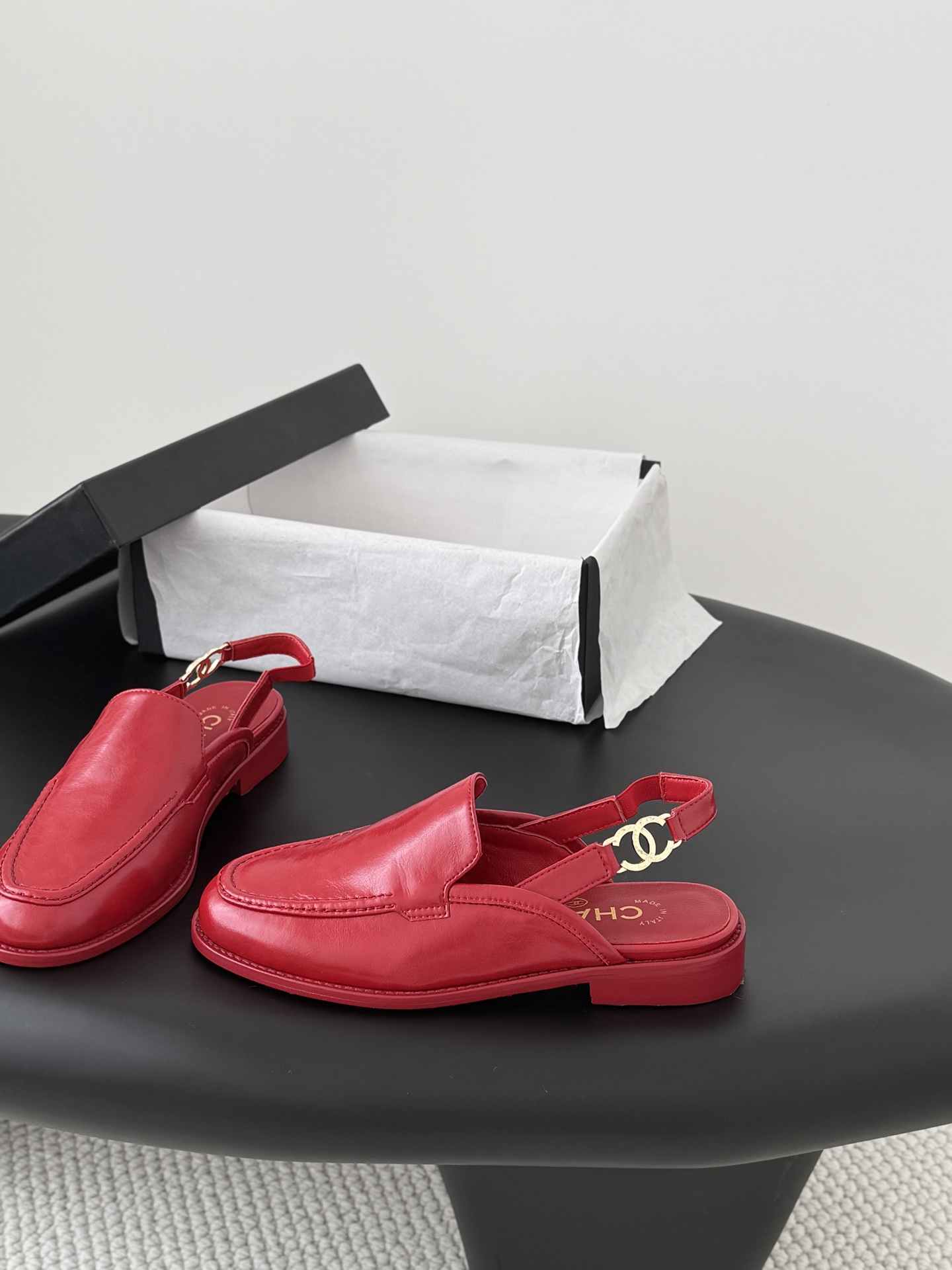 Chan 26ss slingblack loafers