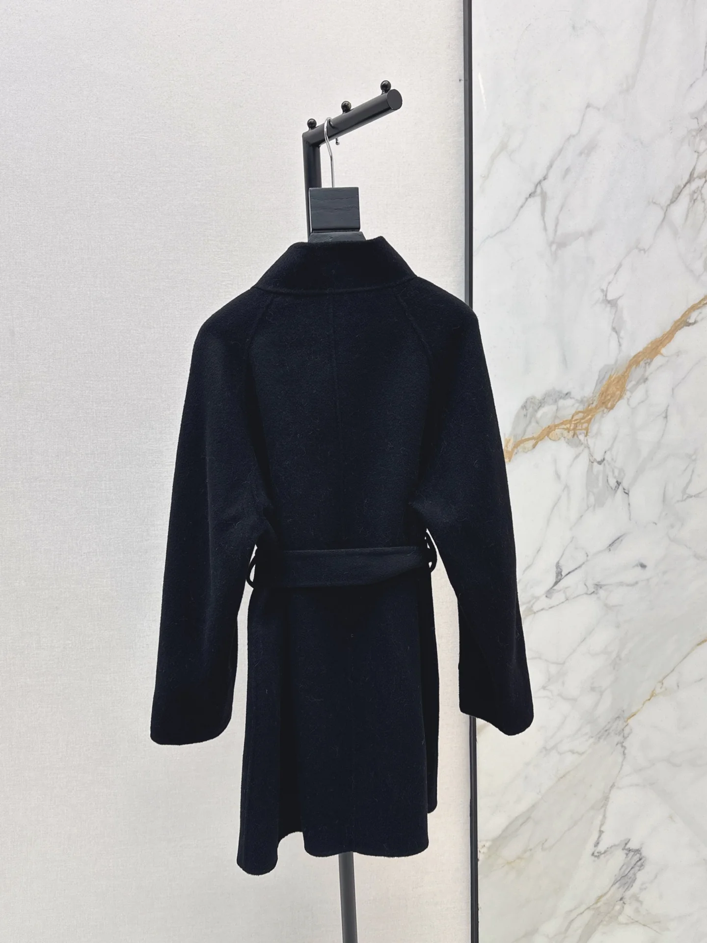 Her 25fw woolen belted overcoats