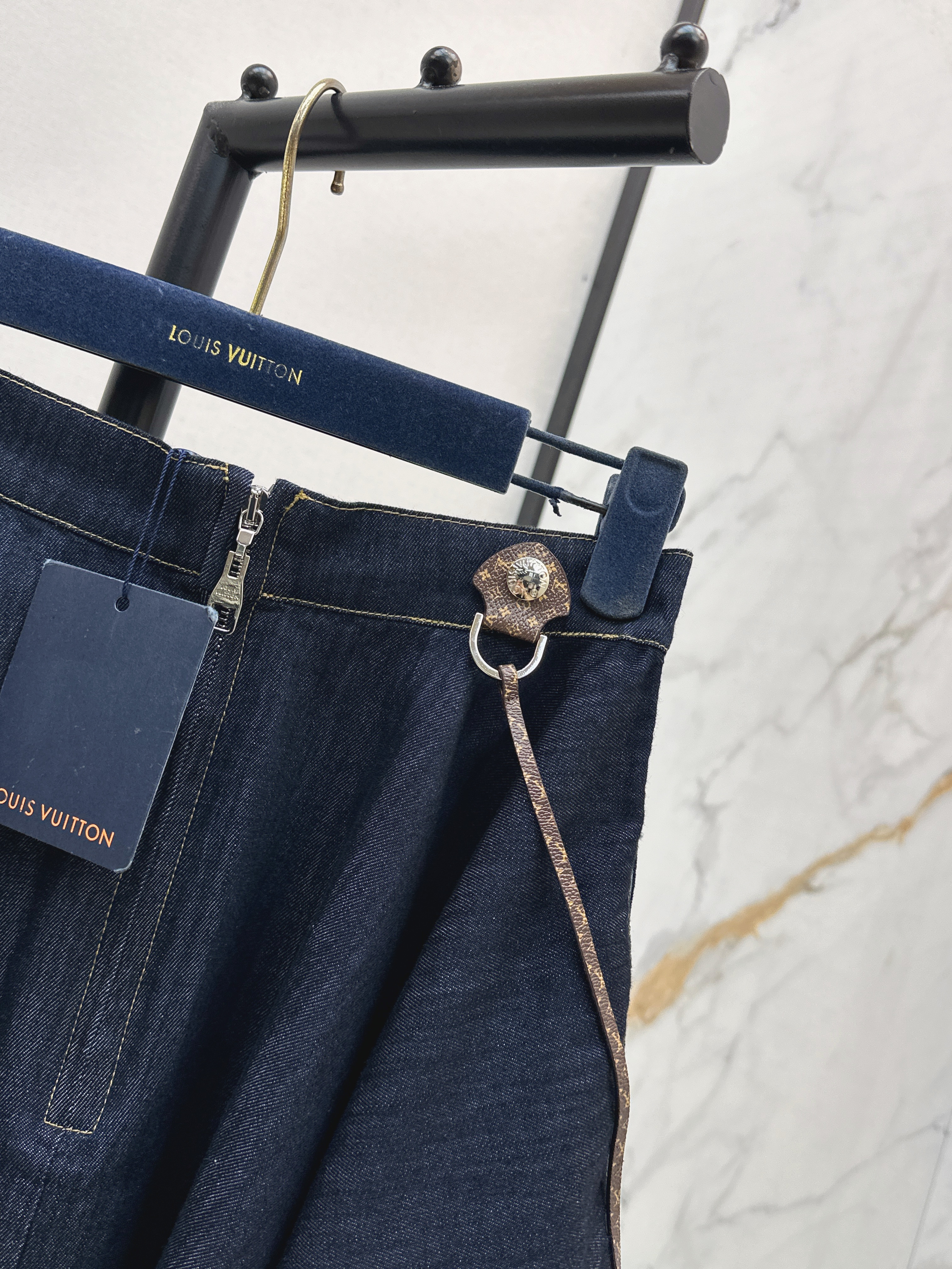 Louis 26SS Asymmetric Denim Skirt