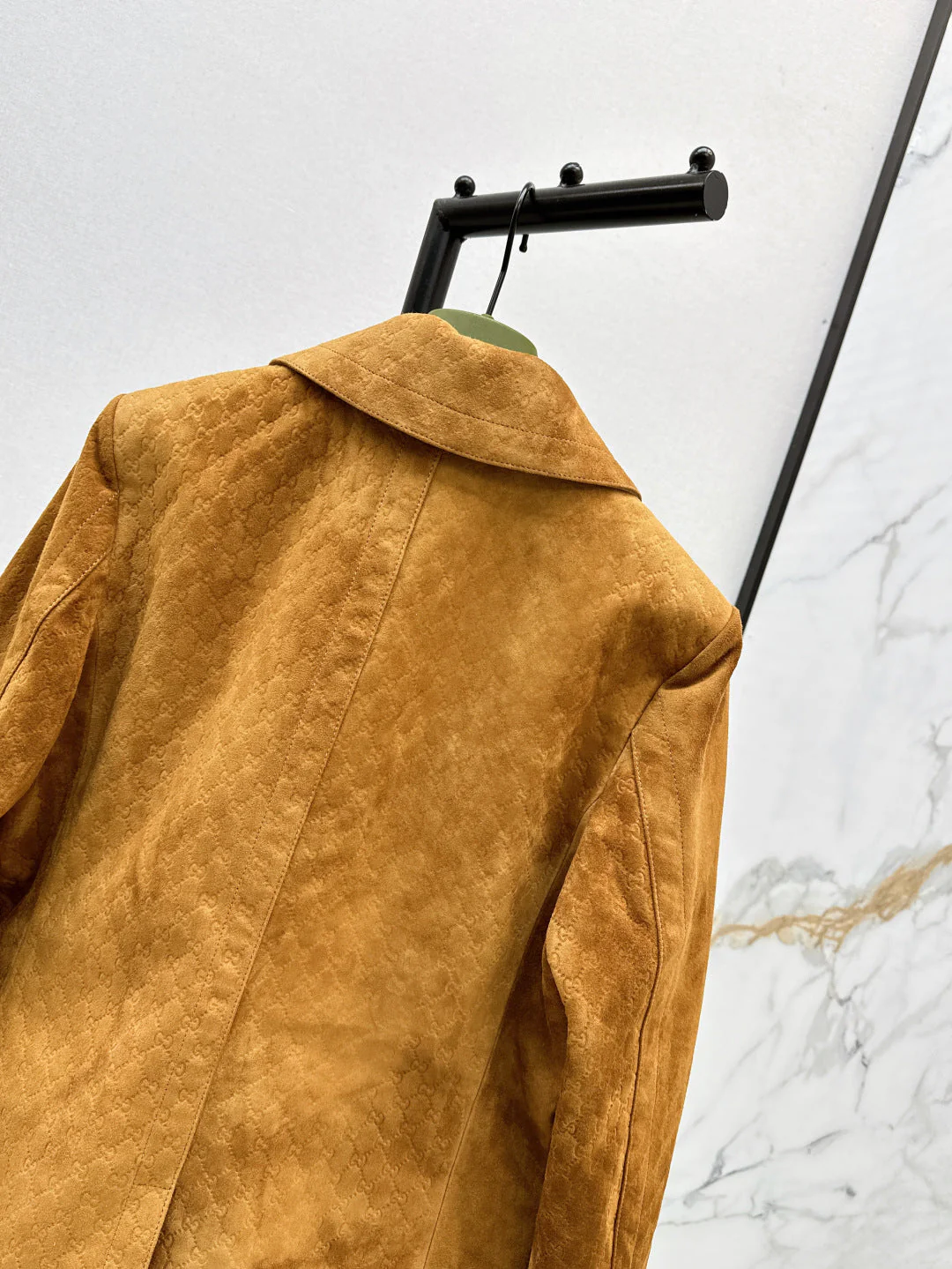 Guc 25fw suede blazer