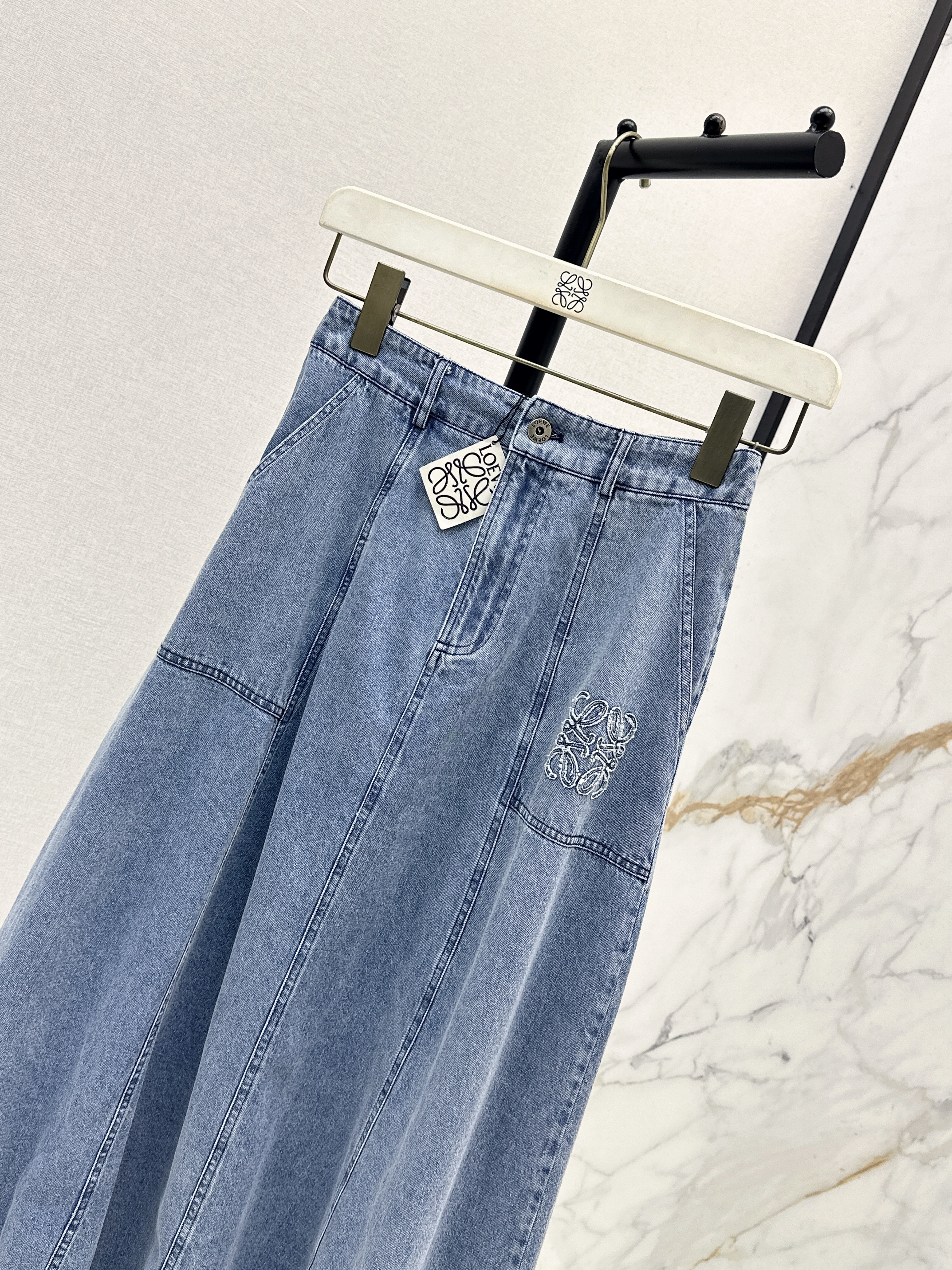 Loe 26ss High-Waisted A-Line Denim Skirt