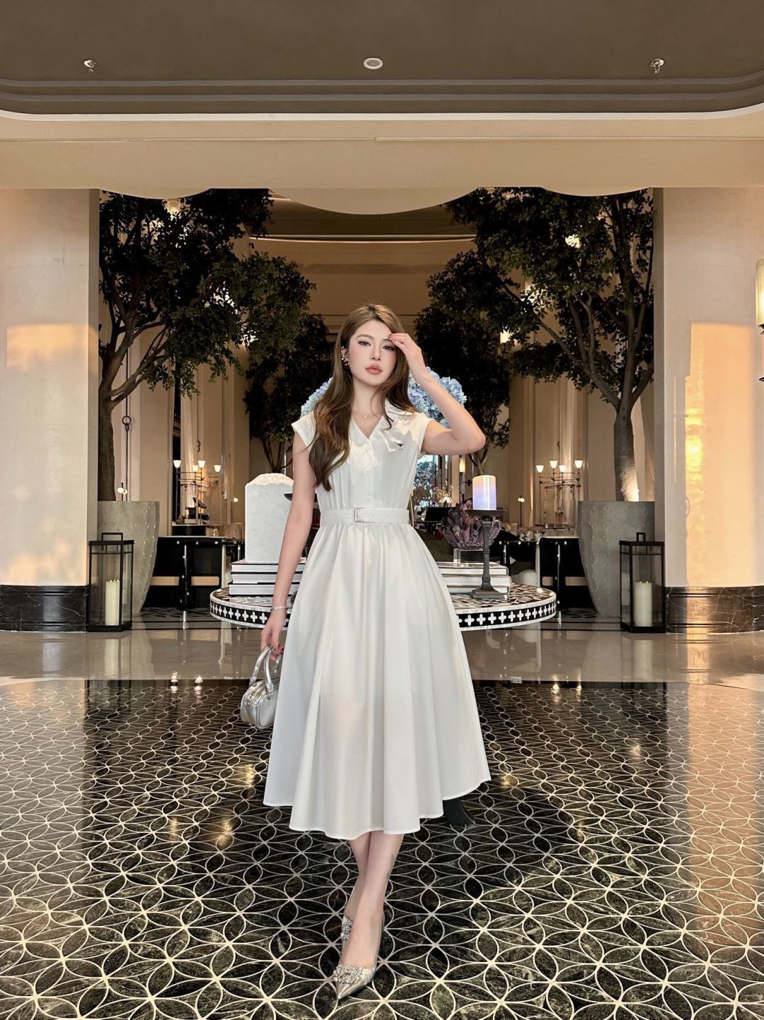 CD 26ss bee embroidery dress