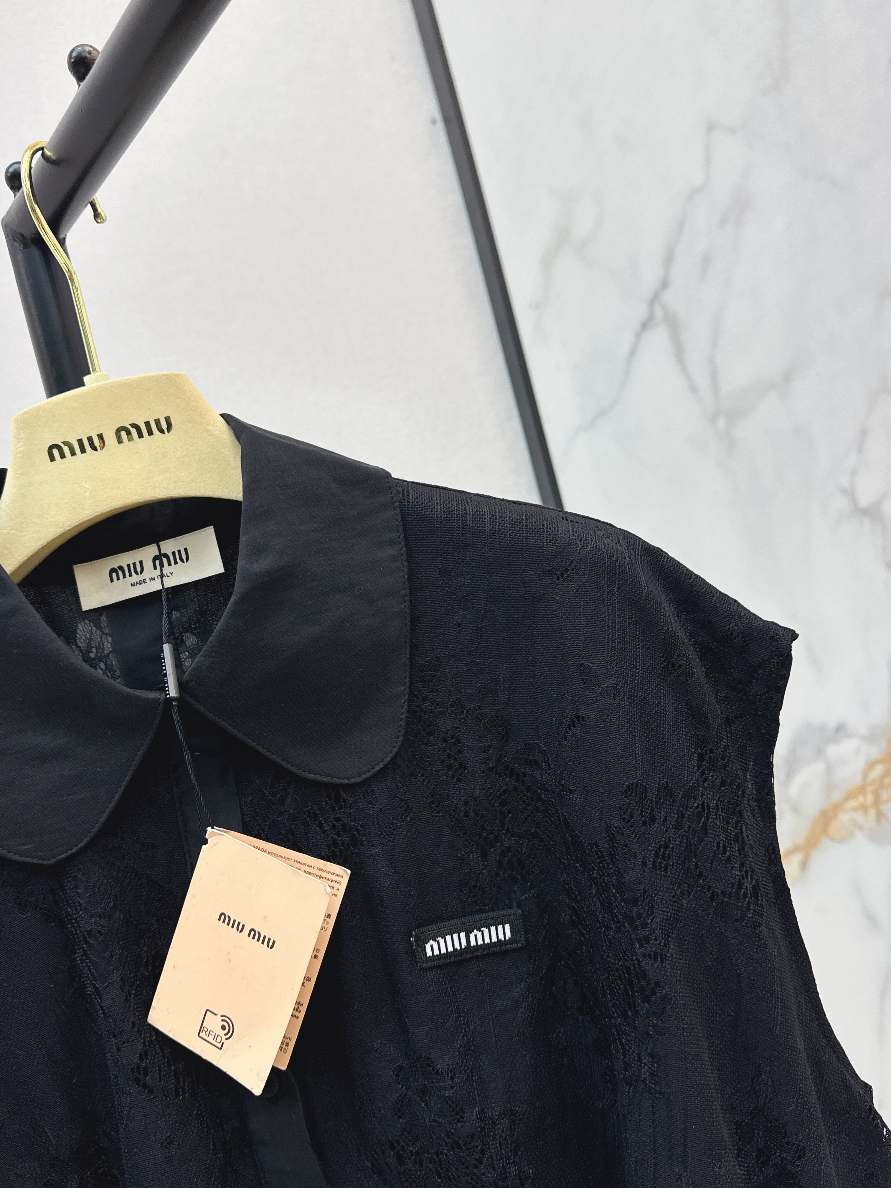 Miu 26ss lace trim top