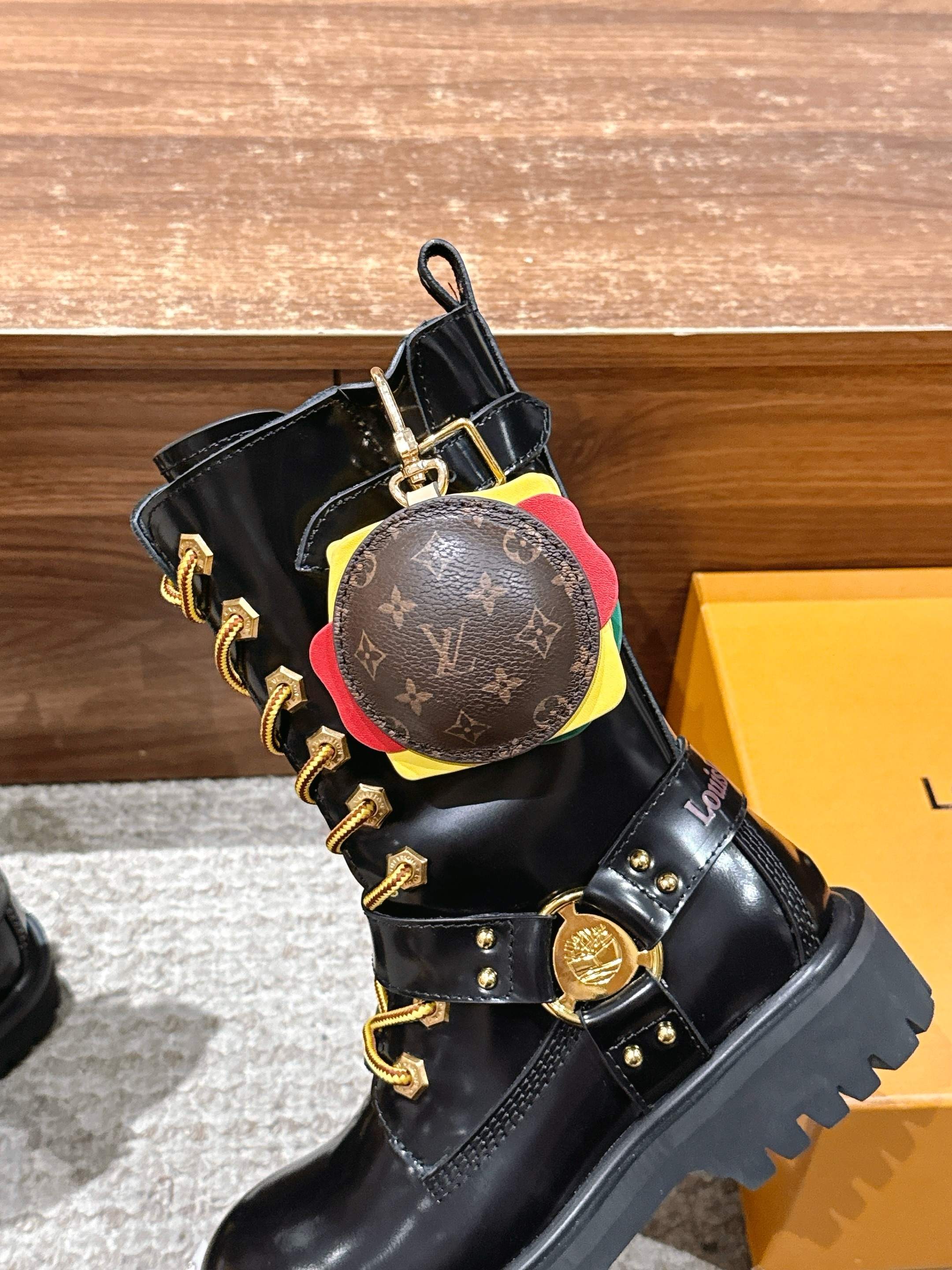 Loui 25fw biker boots