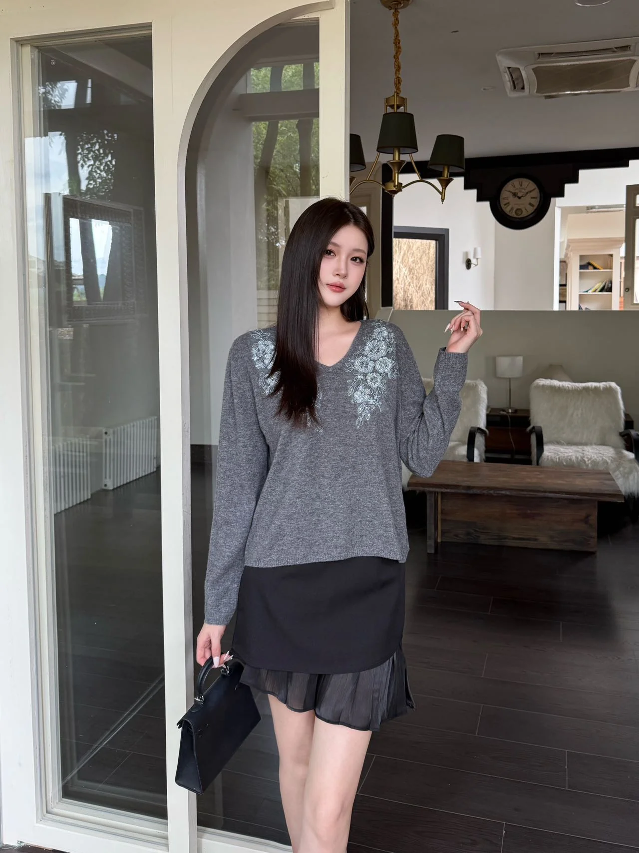 ES 25fw beading sweater