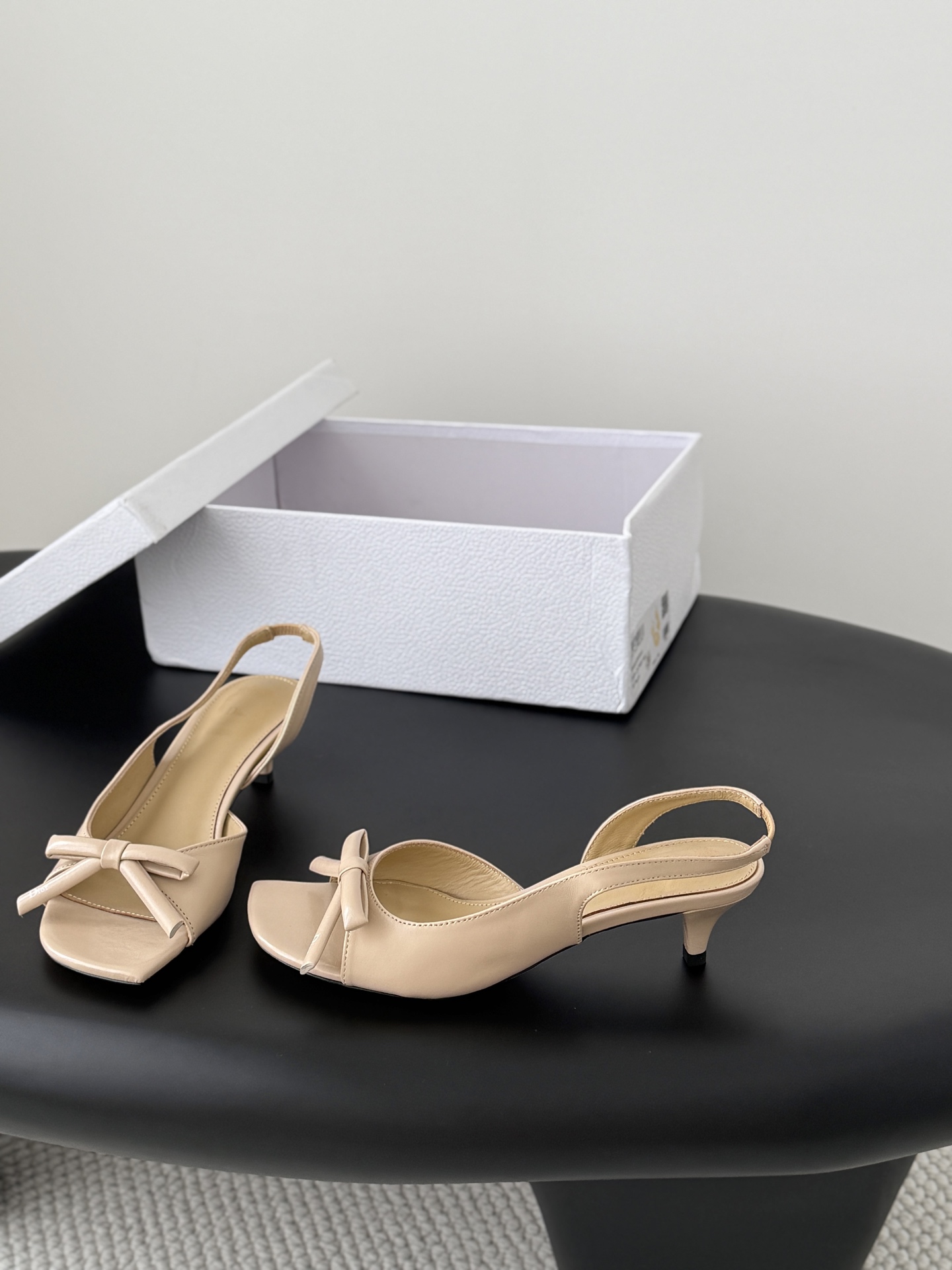 CD 26ss kitten slingback heel